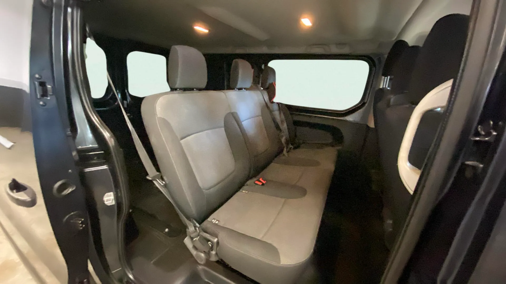 Renault Trafic Authentic Energy Blue dCi - foto 15