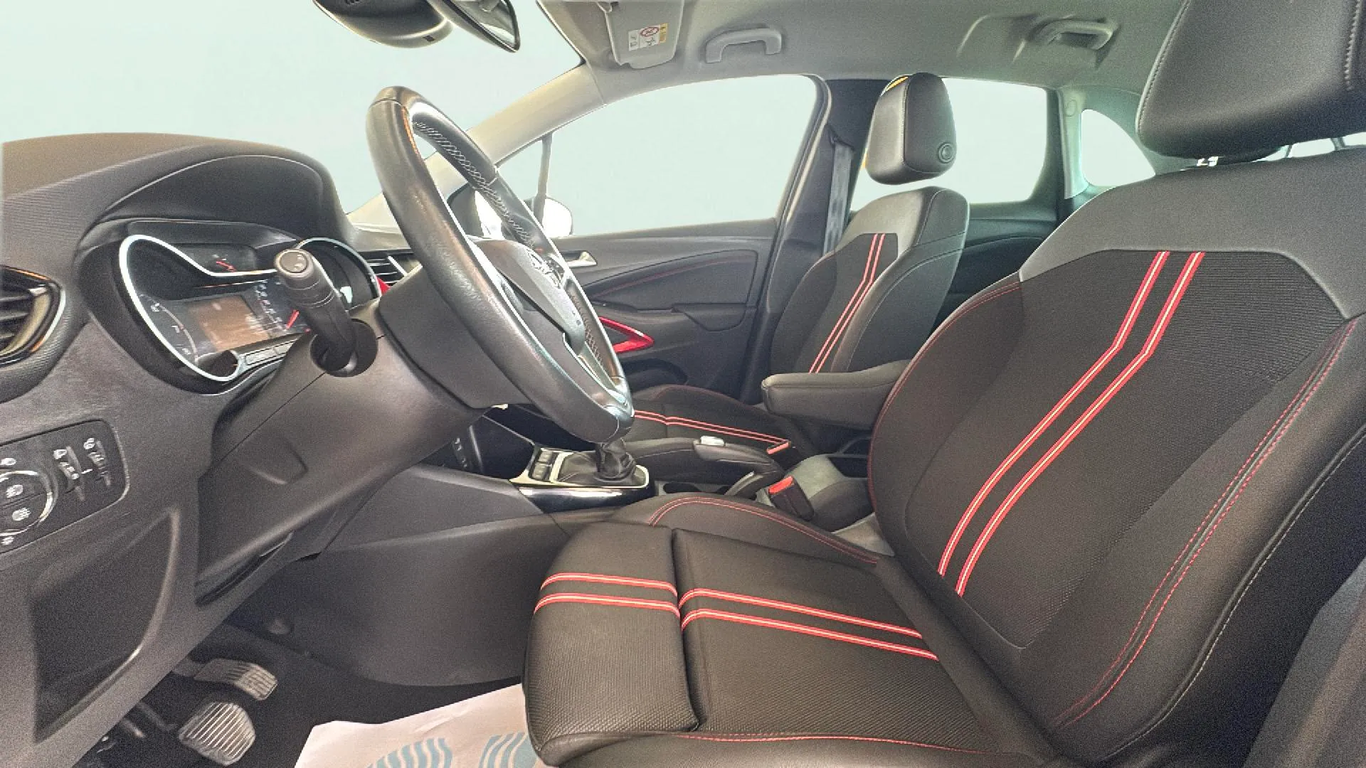 Opel Crossland 1.2 GS - foto 17