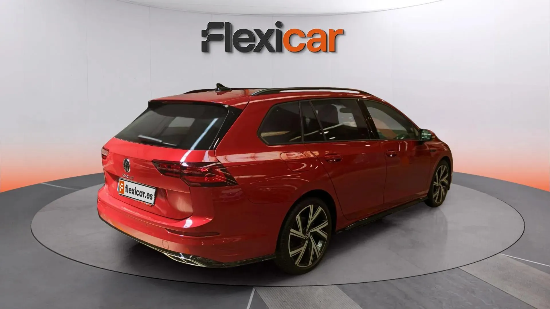 Volkswagen Golf R-Line 2.0 TDI DSG Variant - foto 3