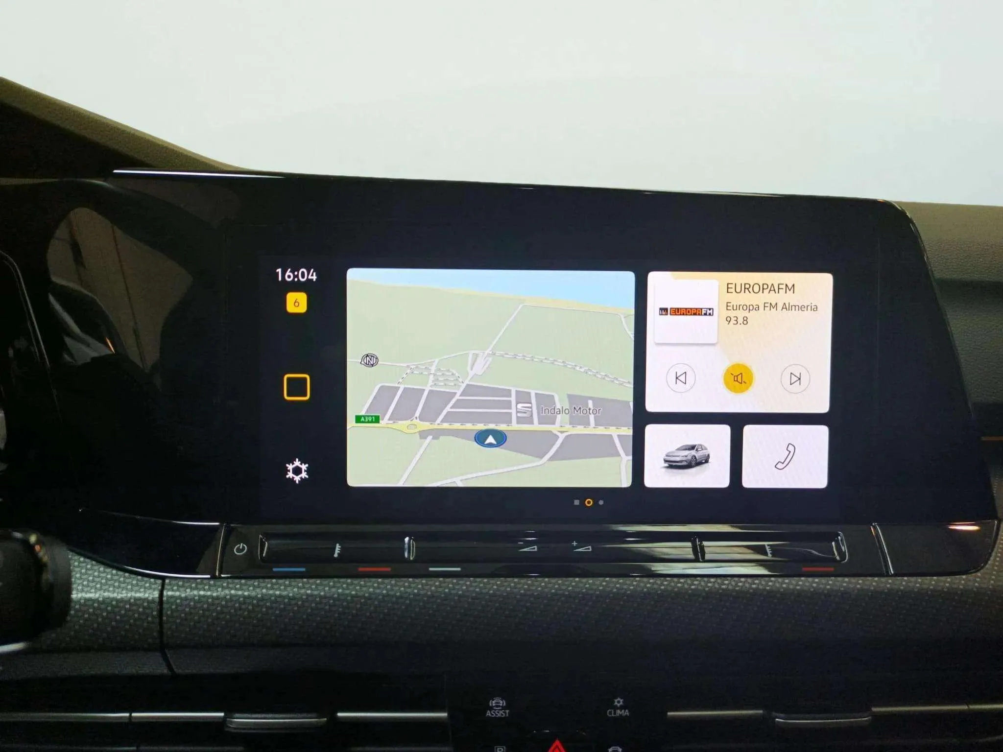 Volkswagen Golf R-Line 2.0 TDI DSG Variant - foto 13