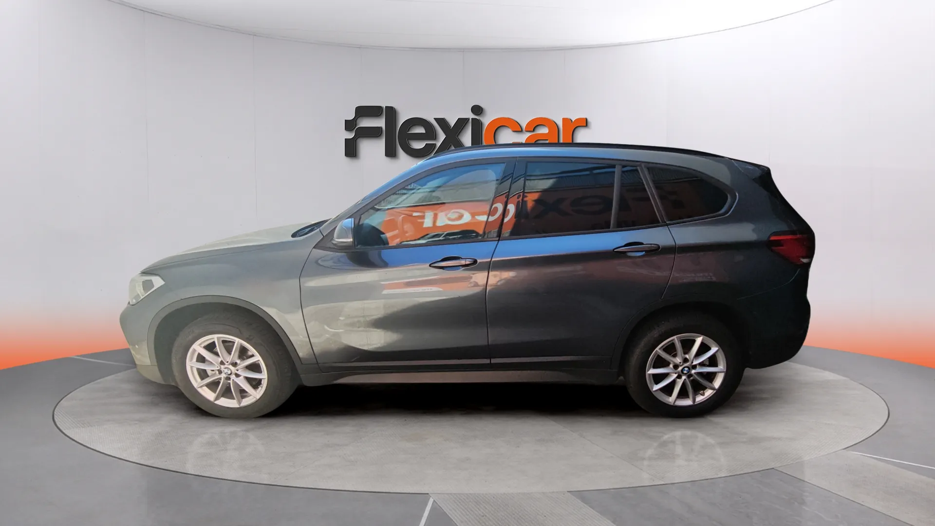 BMW X1 sDrive18d - foto 5