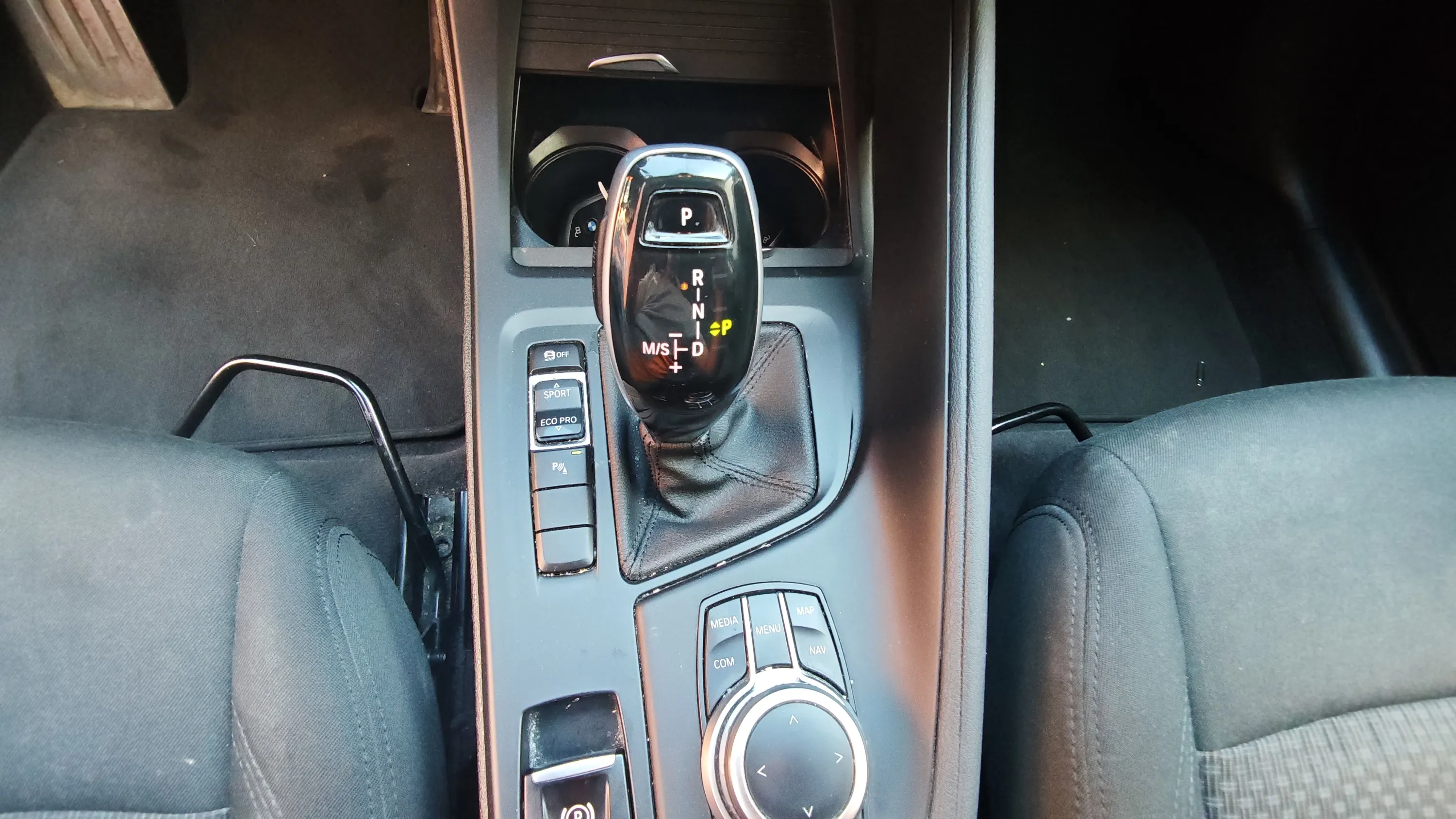BMW X1 sDrive18d - foto 9