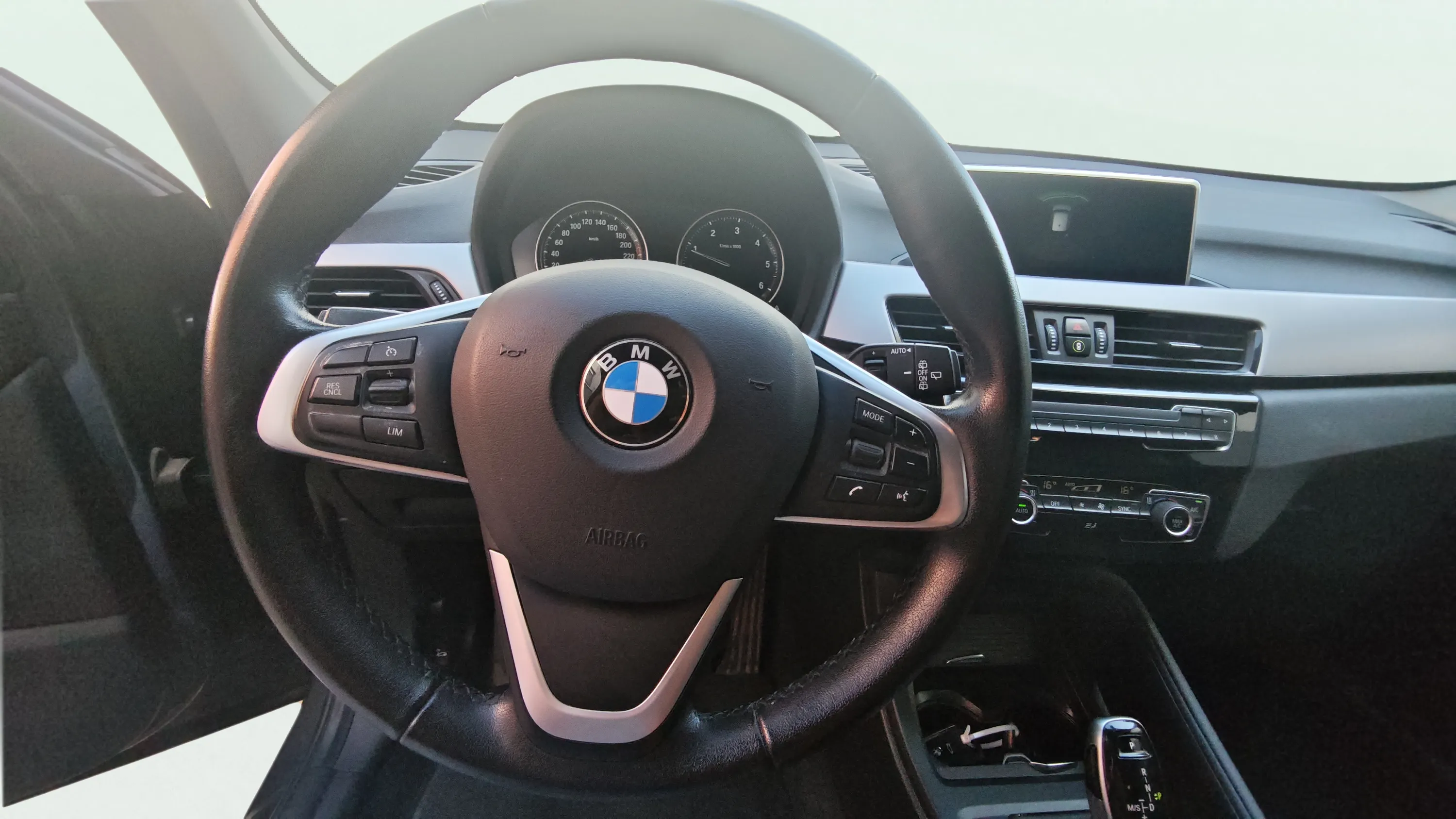 BMW X1 sDrive18d - foto 8