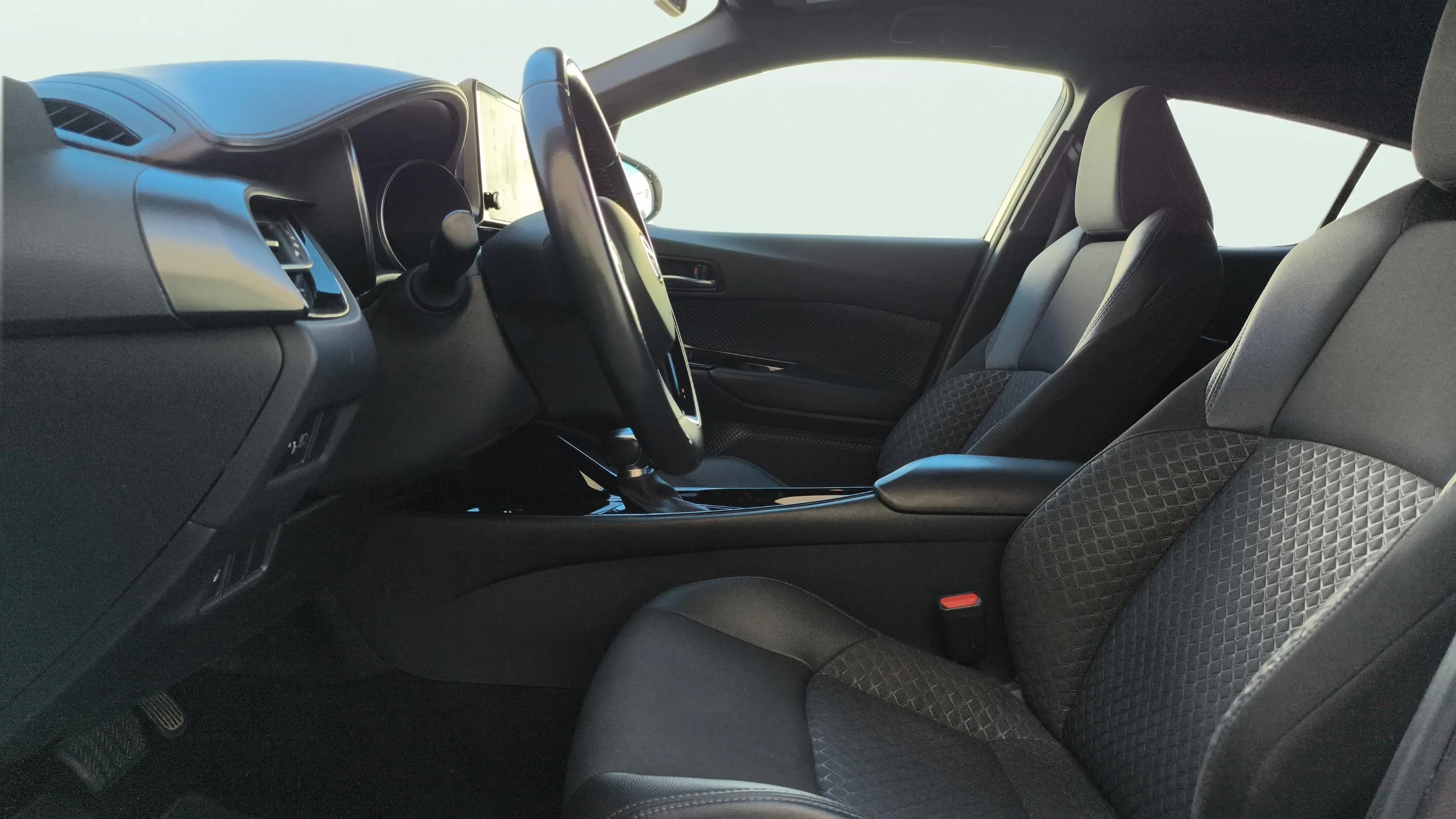 Toyota C-HR 1.8 125H Advance - foto 18