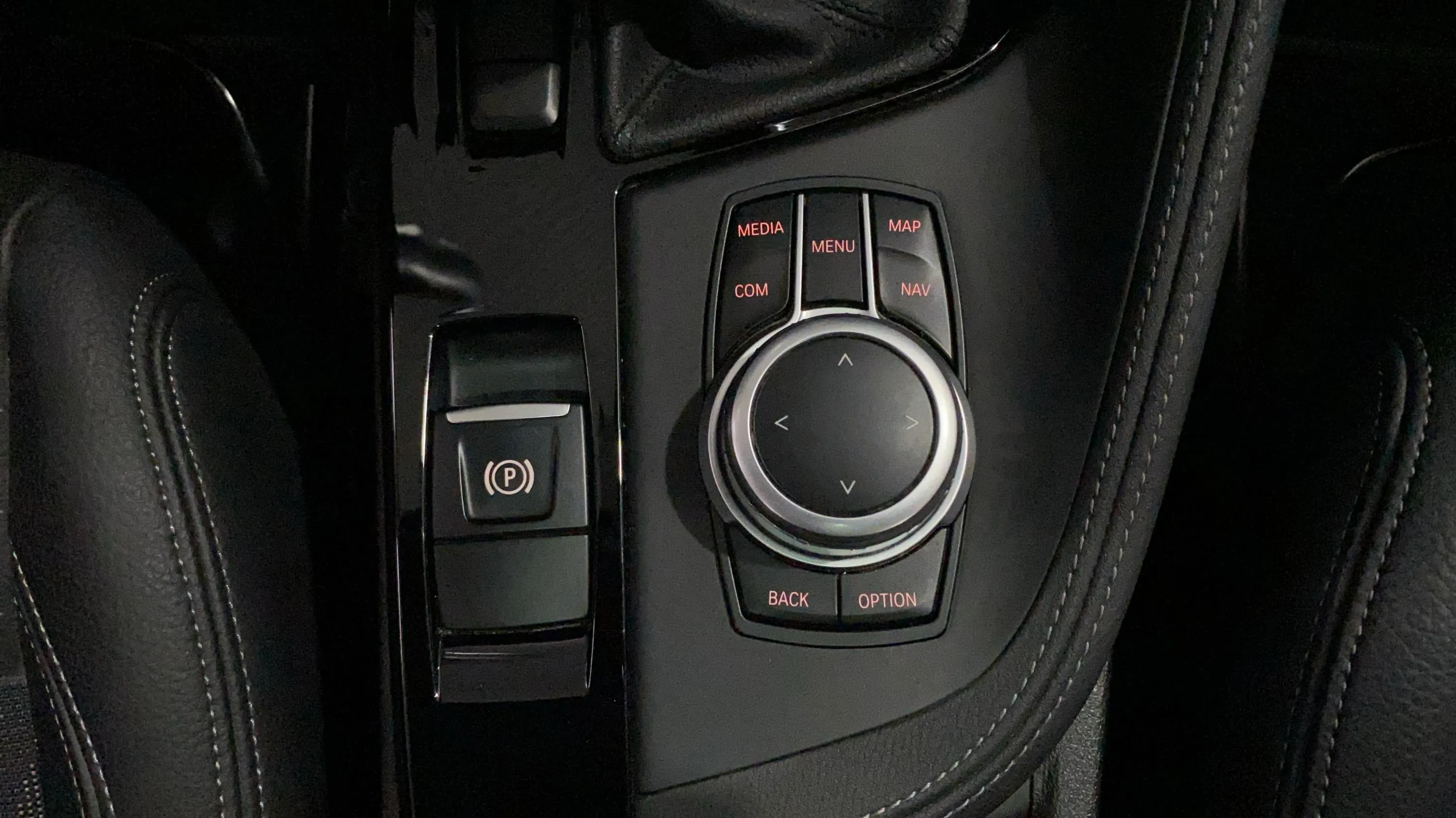 BMW X1 sDrive18d - foto 35