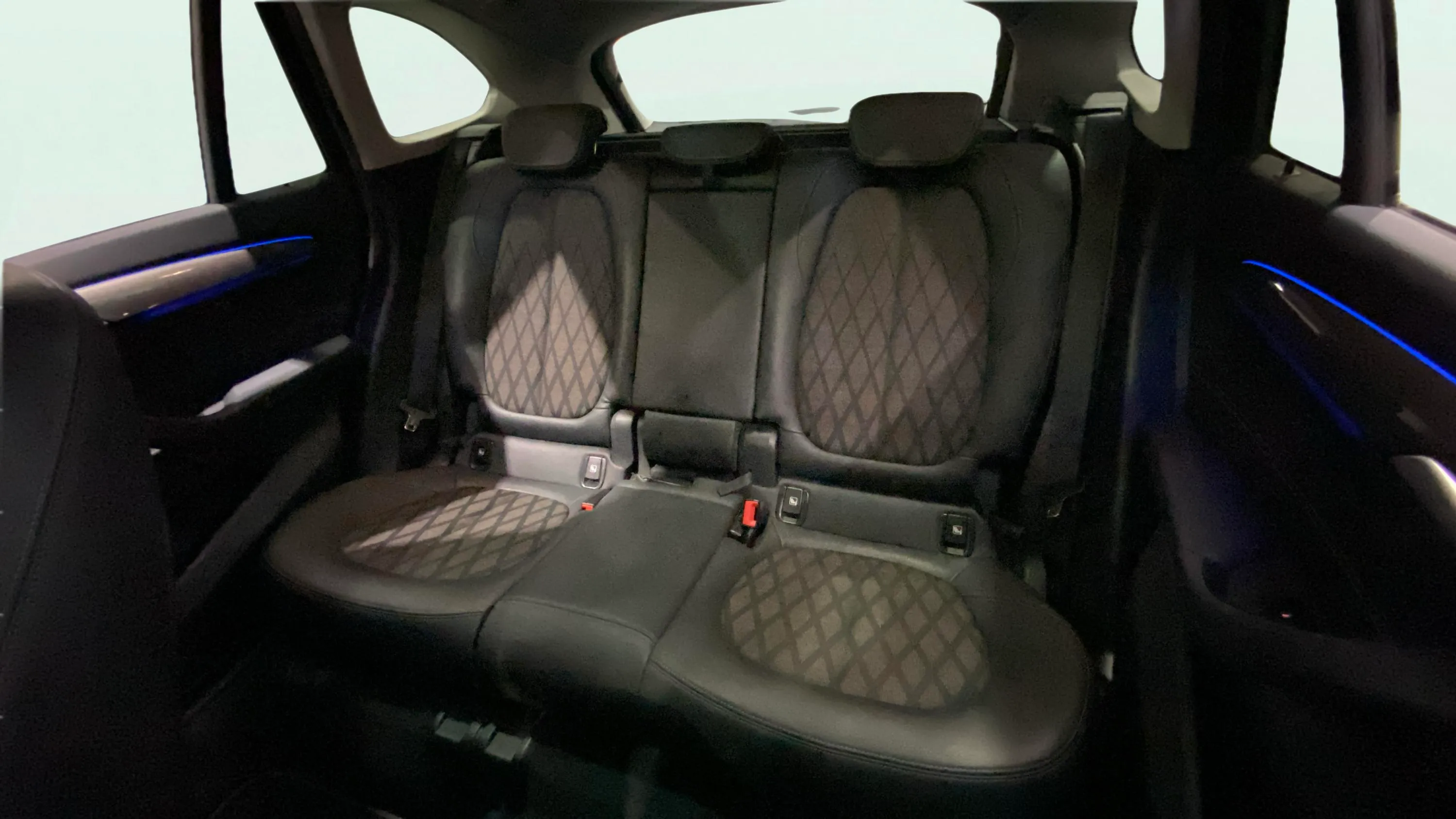 BMW X1 sDrive18d - foto 14