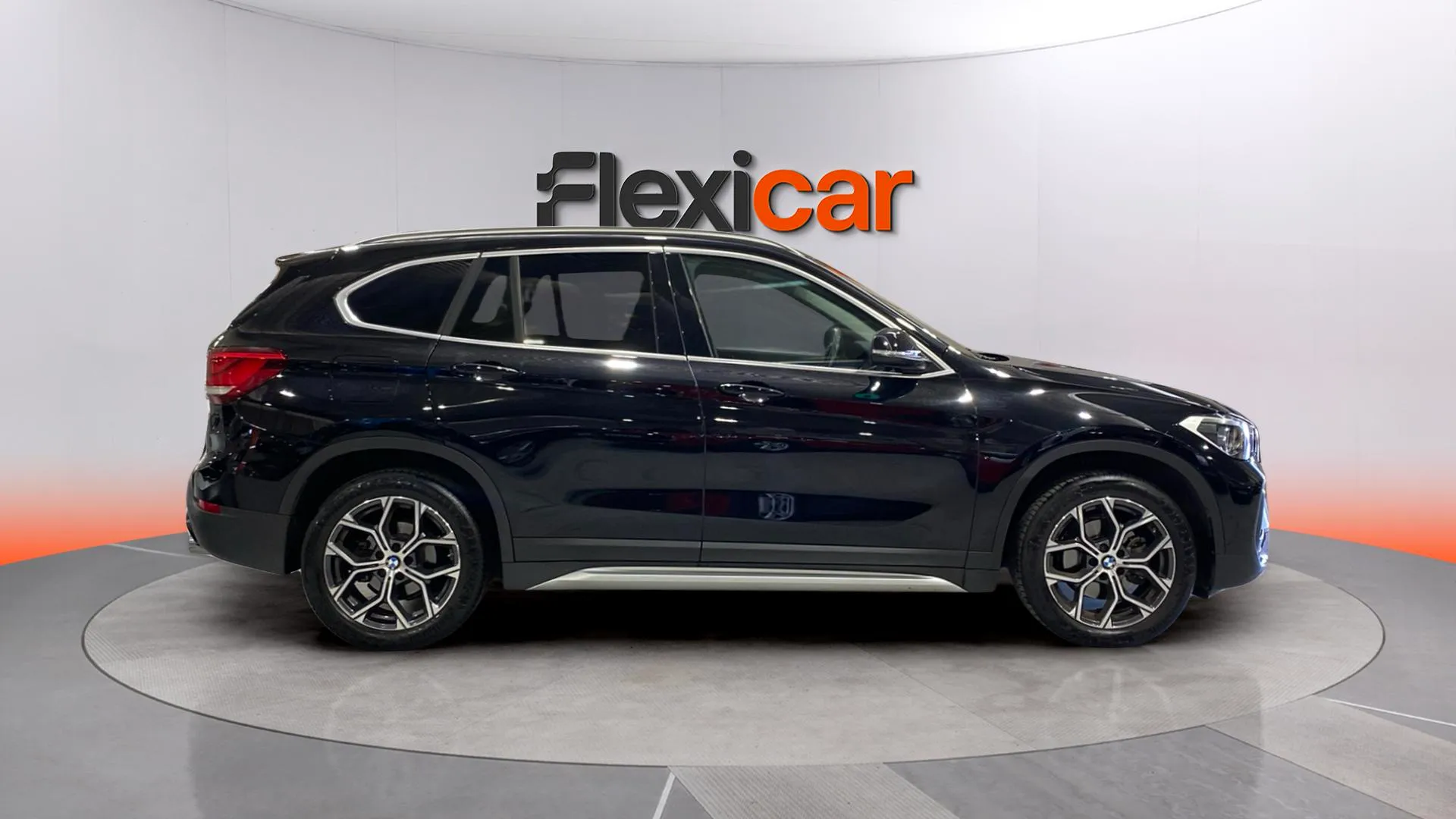 BMW X1 sDrive18d - foto 4