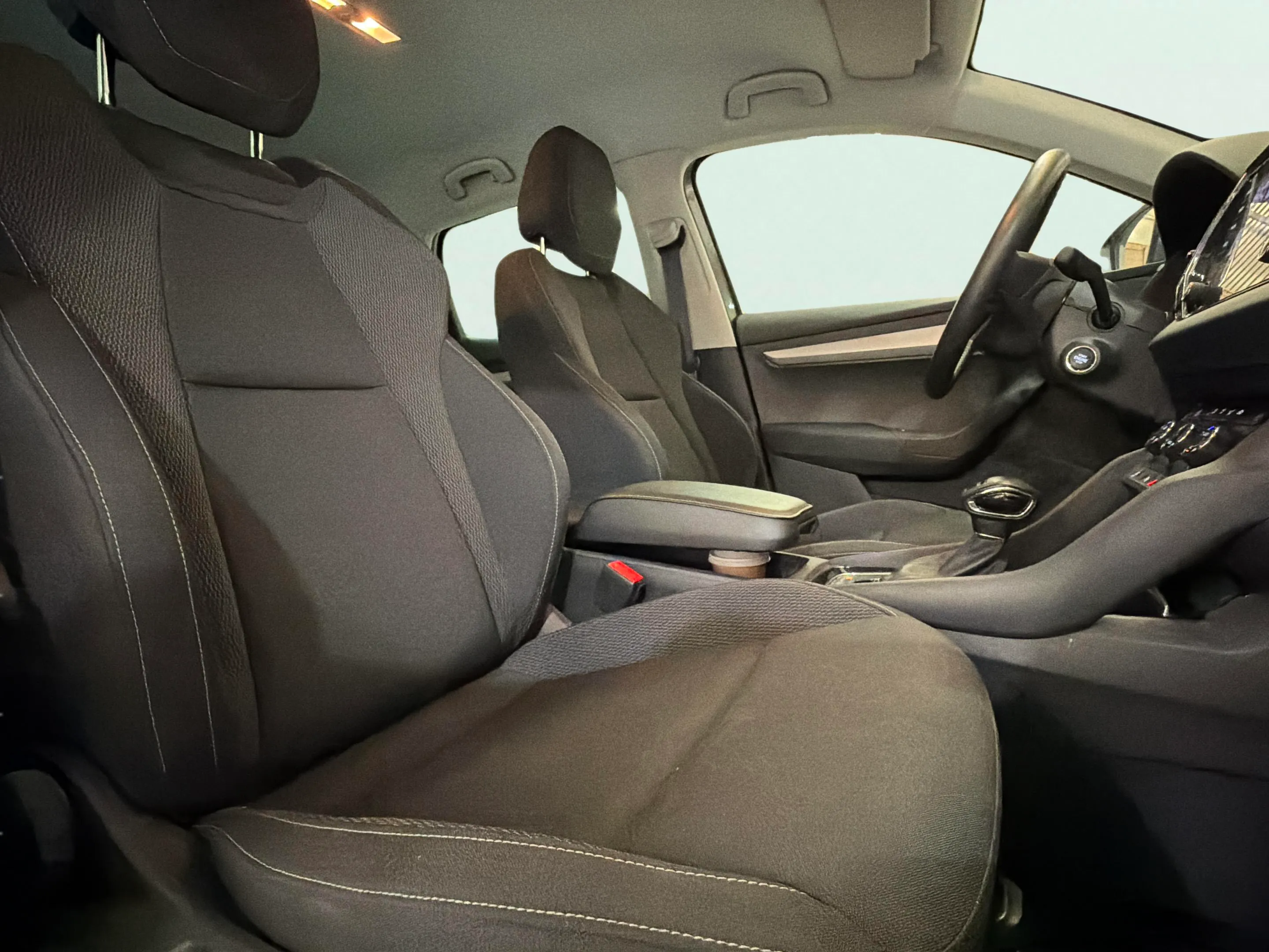 Škoda Karoq 1.5 TSI DSG ACT Selection - foto 10