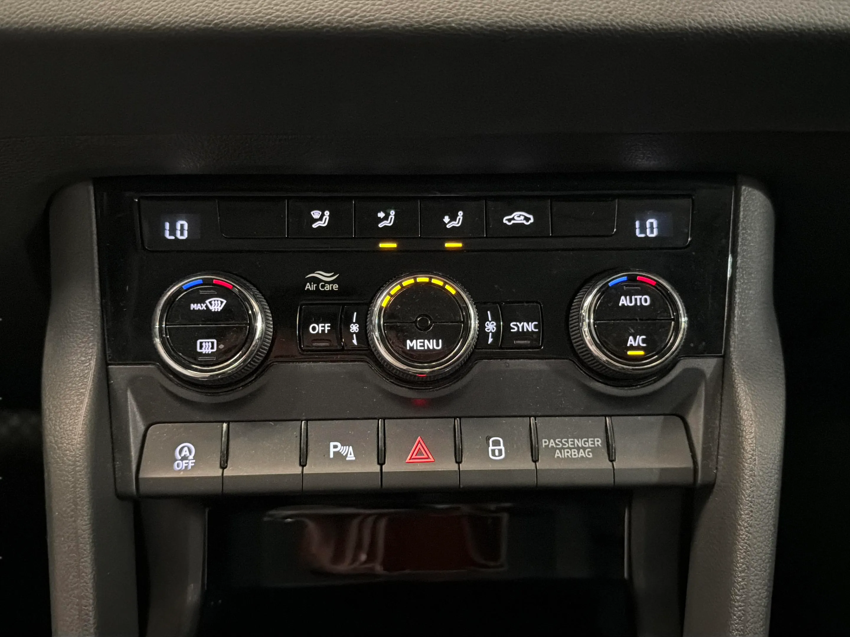 Škoda Karoq 1.5 TSI DSG ACT Selection - foto 22