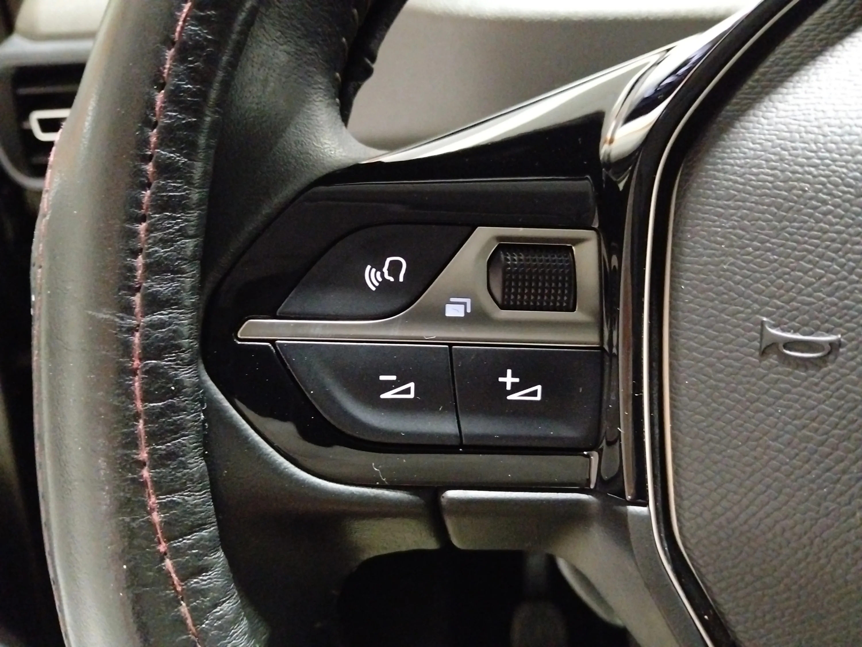 Peugeot Rifter Allure Standard BlueHDi - foto 23