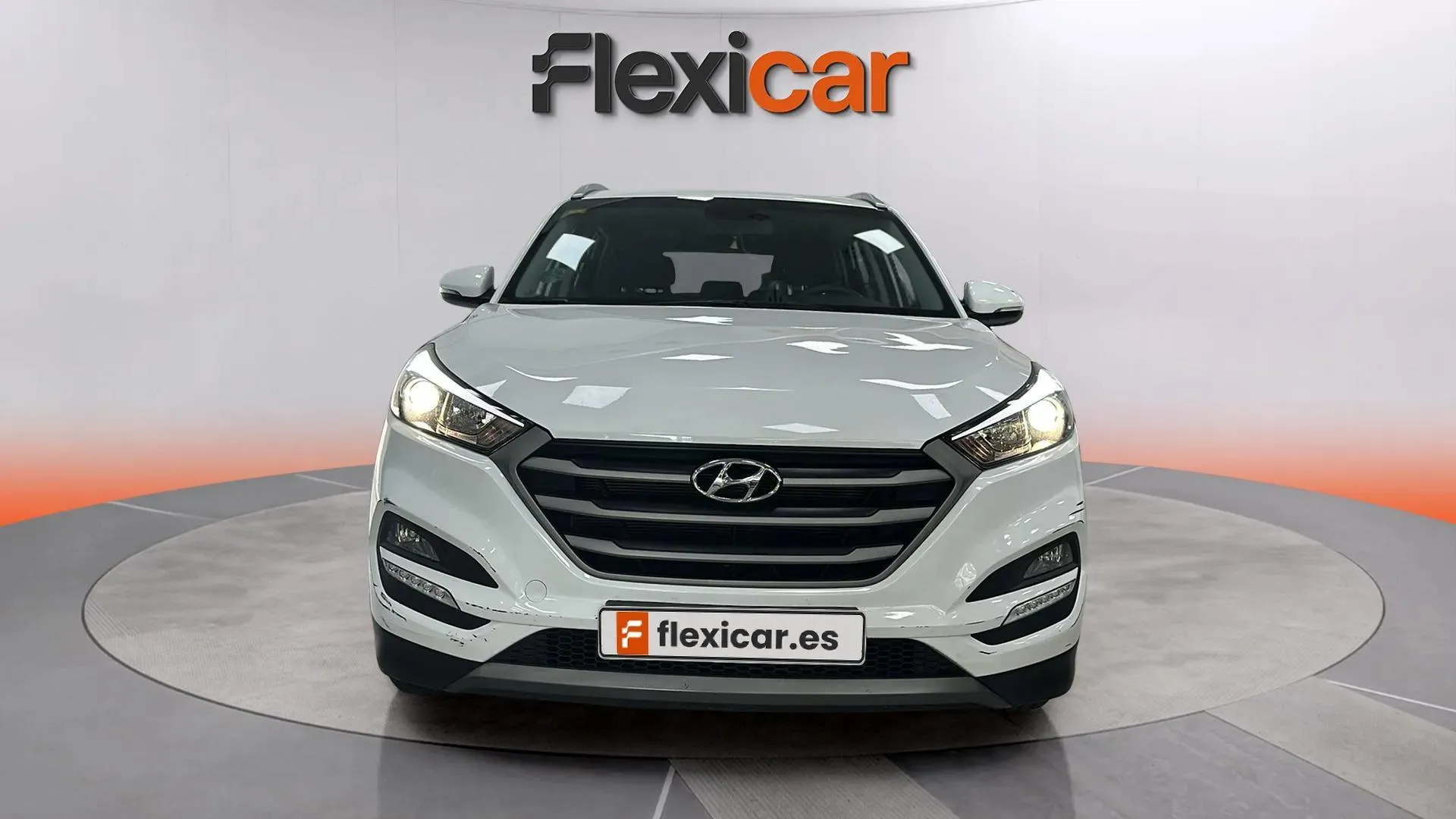 Hyundai Tucson 1.6 GDi BlueDrive Klass 4x2 - foto 2