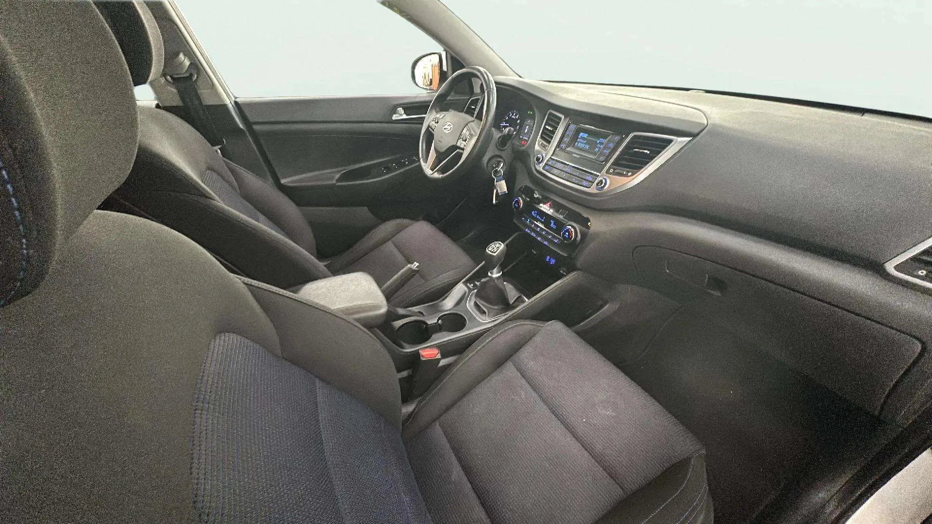 Hyundai Tucson 1.6 GDi BlueDrive Klass 4x2 - foto 12