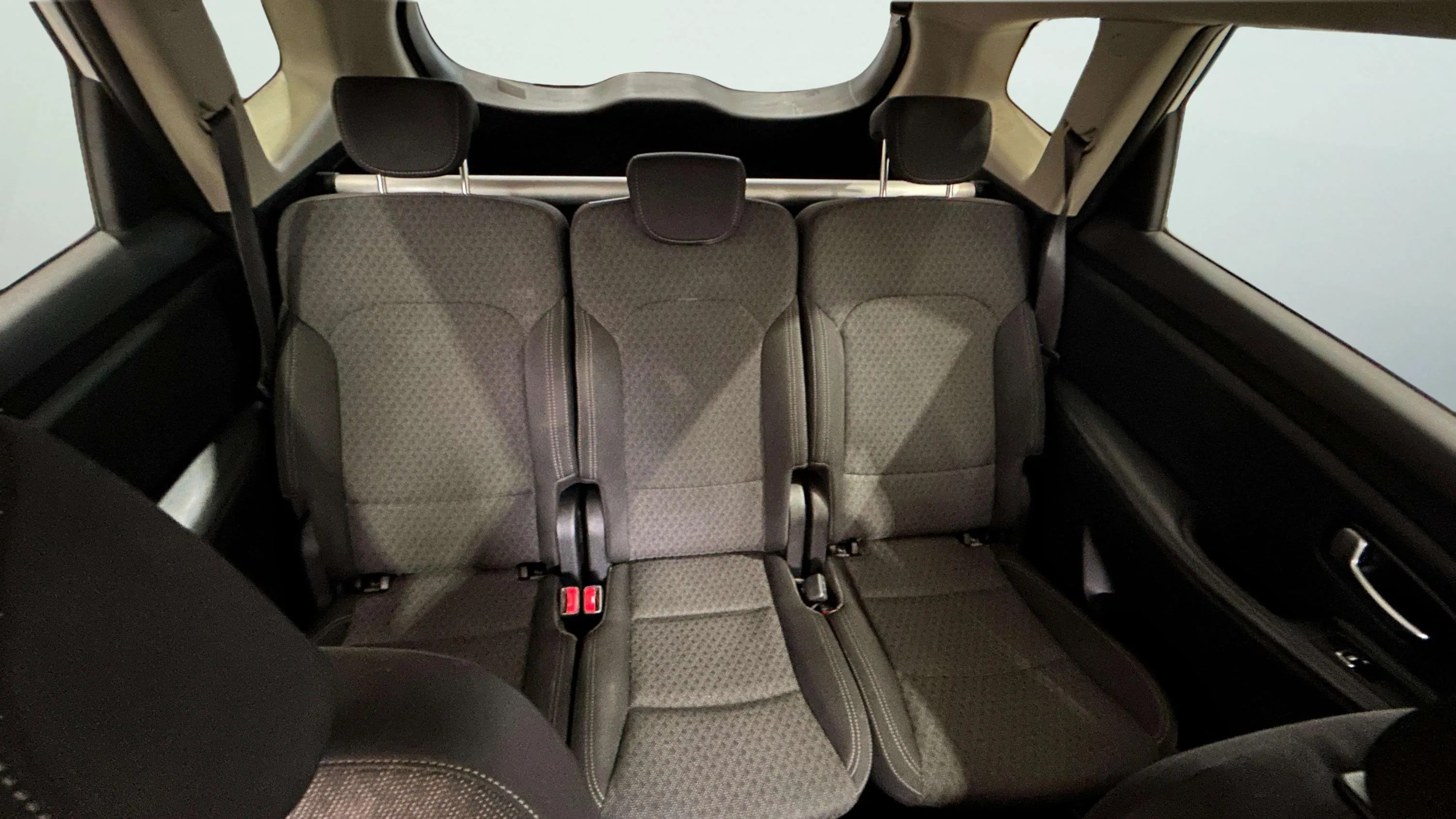 Kia Carens 1.6 GDi Basic - foto 27