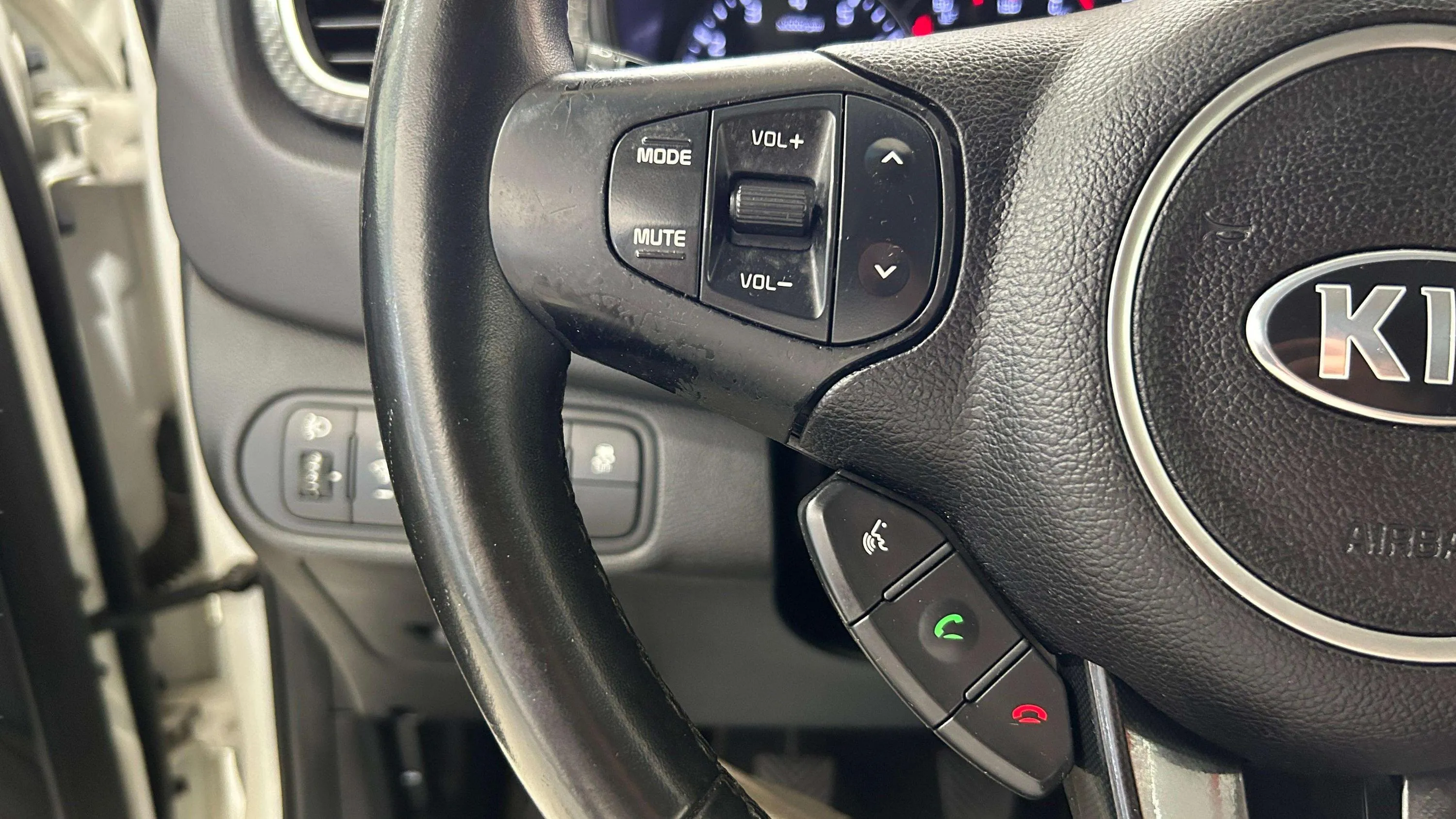 Kia Carens 1.6 GDi Basic - foto 11