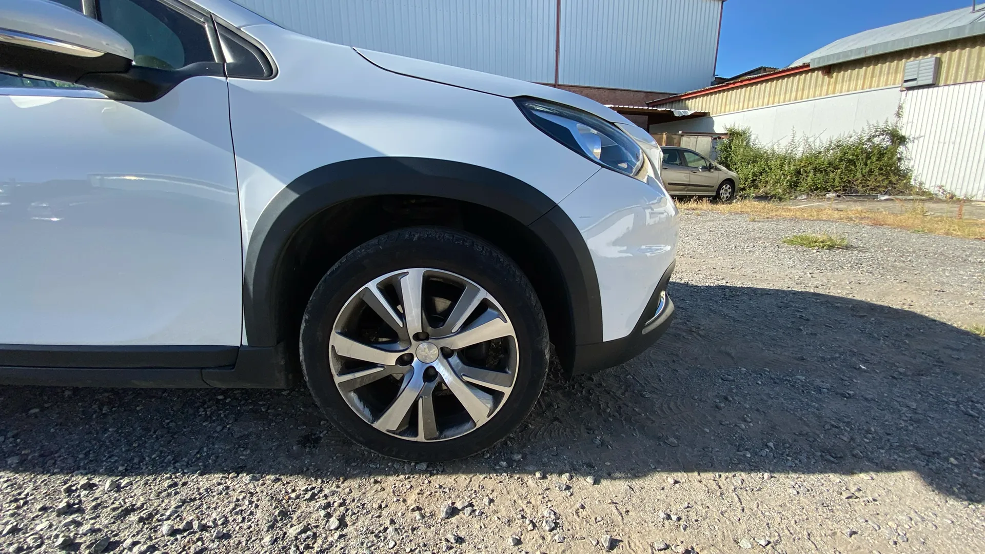 Peugeot 2008 Active BlueHDi 100 BVM6 - foto 21