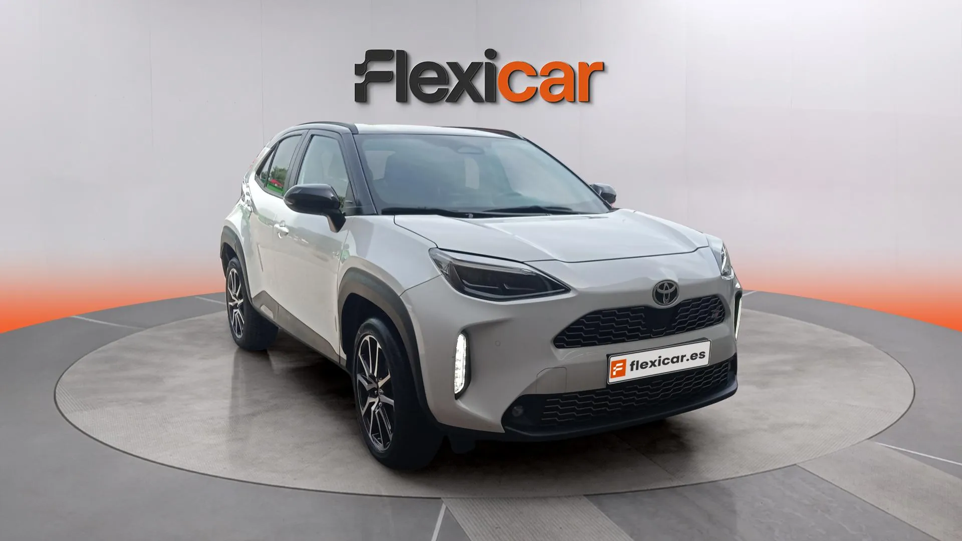 Toyota Yaris Cross 1.5 130H GR Sport - foto 2