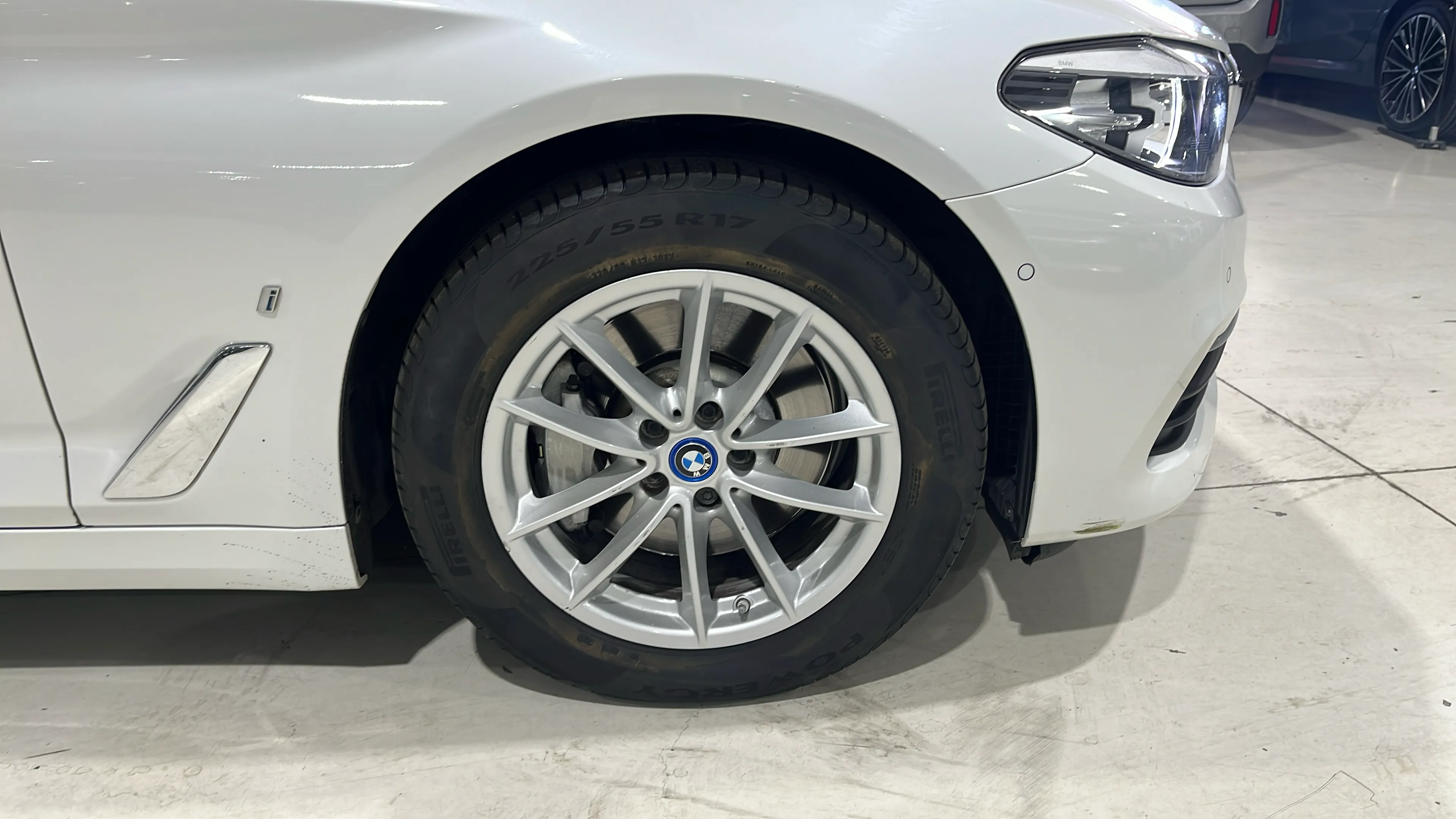 BMW Serie 5 530e iPerformance - foto 29