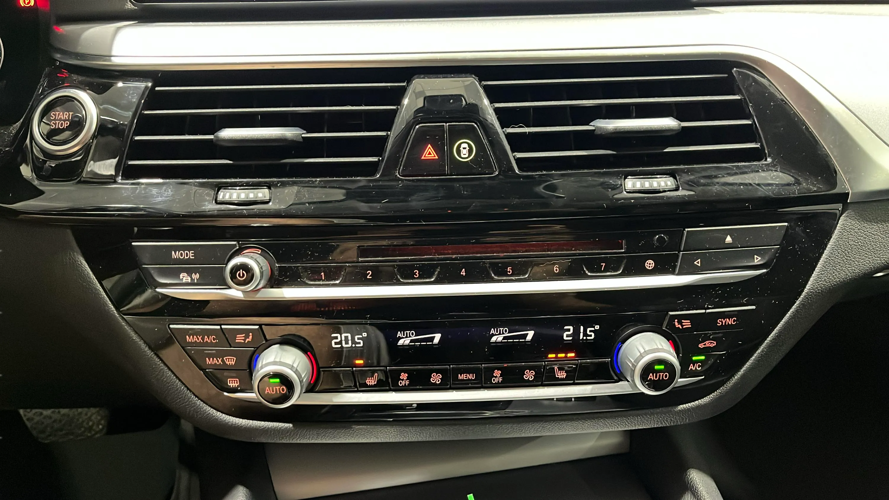 BMW Serie 5 530e iPerformance - foto 23