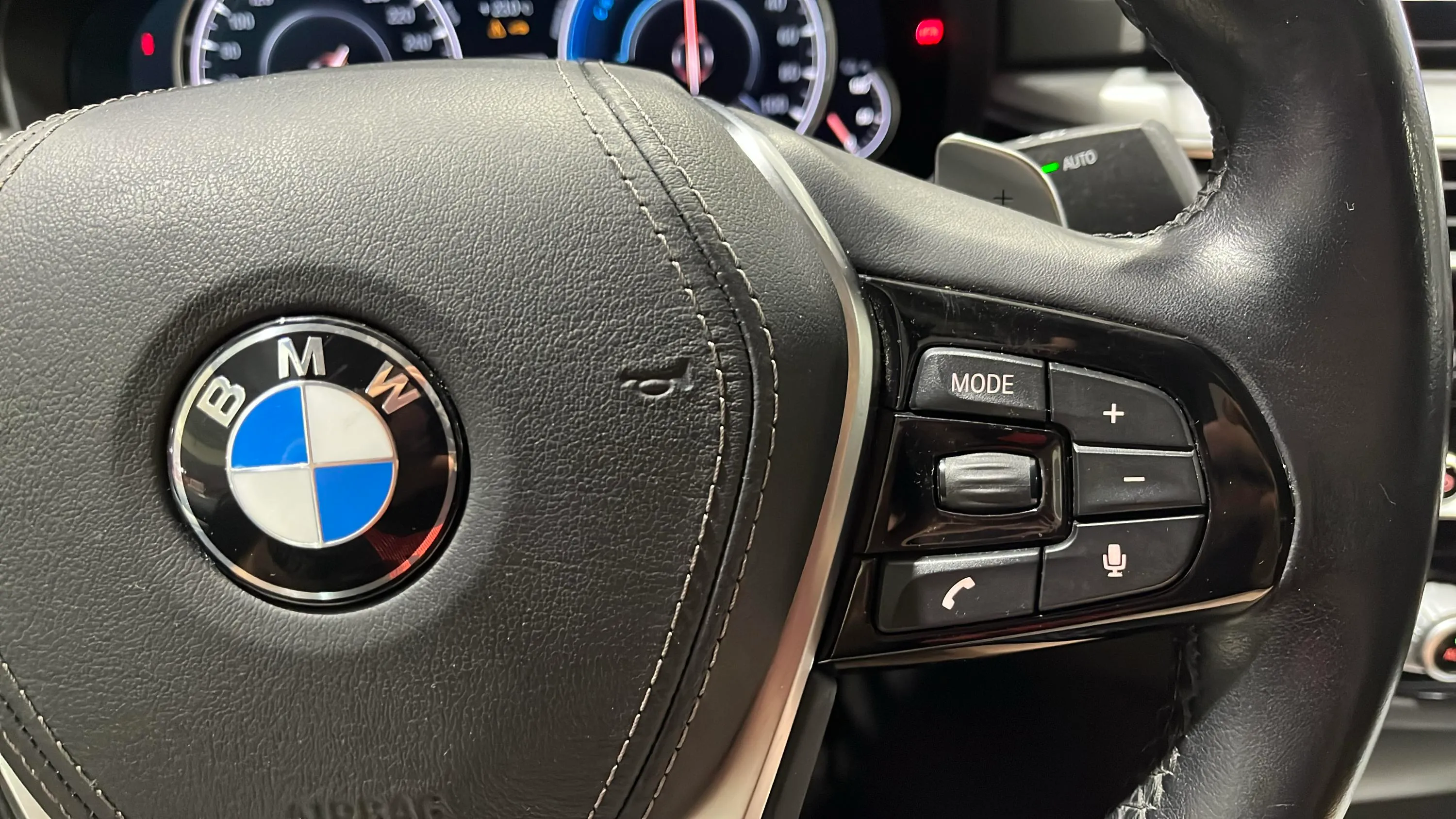 BMW Serie 5 530e iPerformance - foto 17