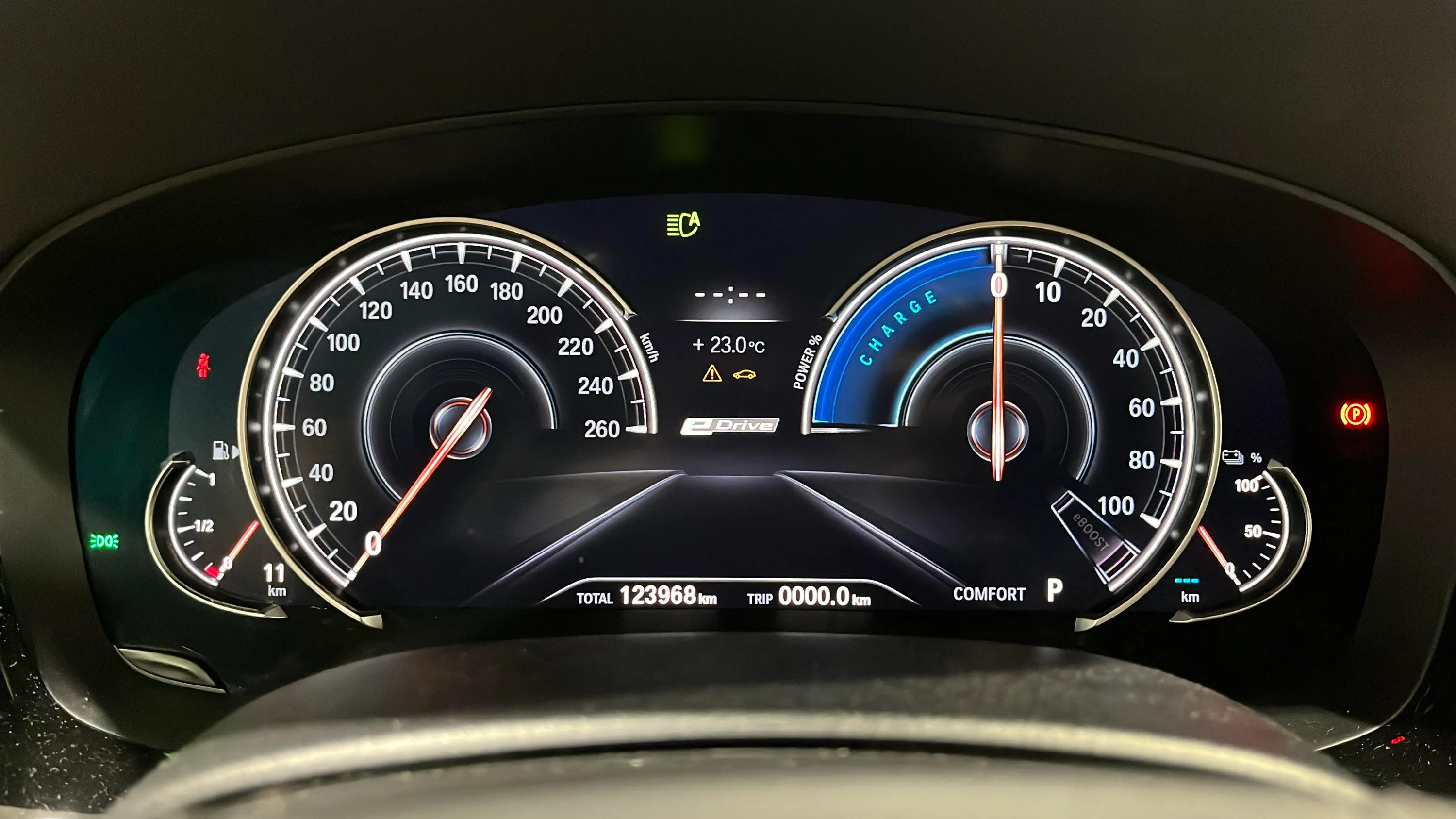 BMW Serie 5 530e iPerformance - foto 18