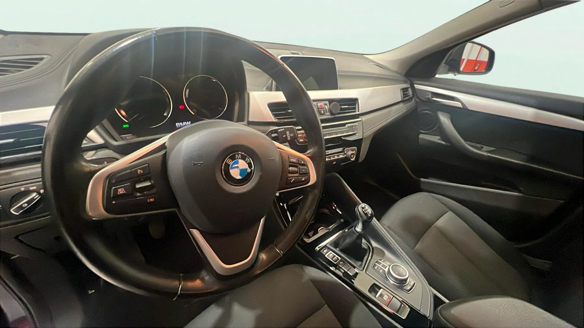 BMW X2 sDrive16d - foto 11