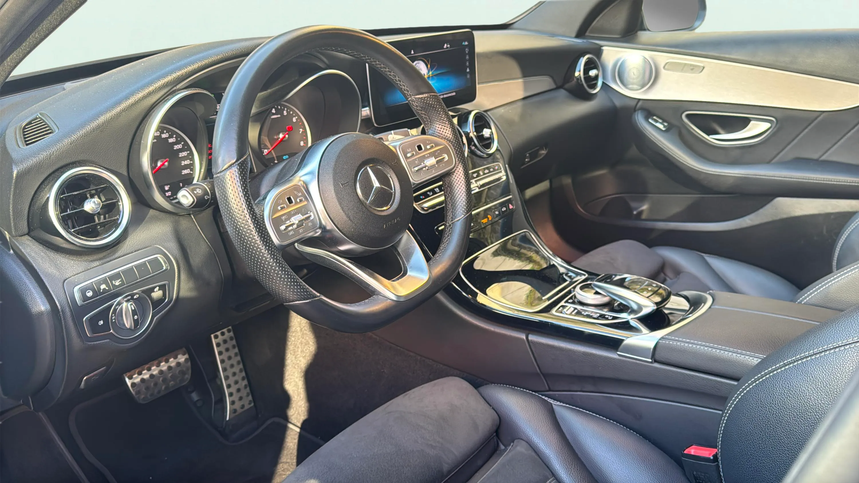 Mercedes-Benz Clase C C 300 e - foto 13