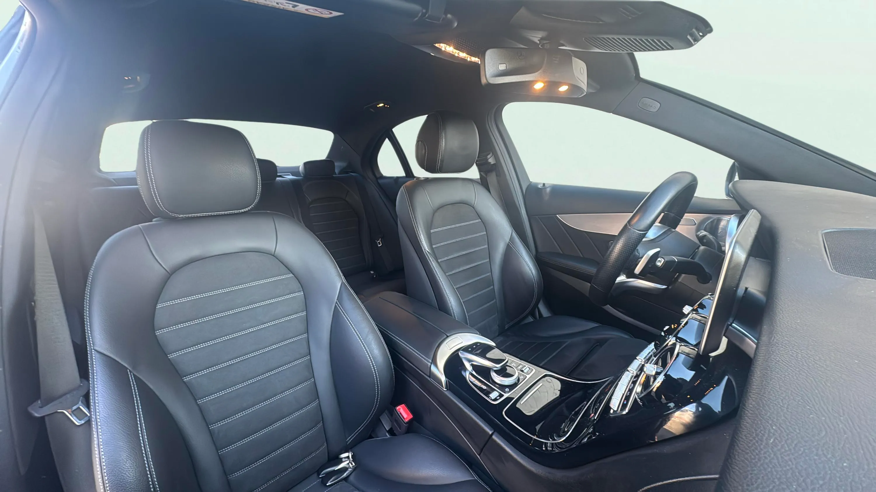 Mercedes-Benz Clase C C 300 e - foto 17