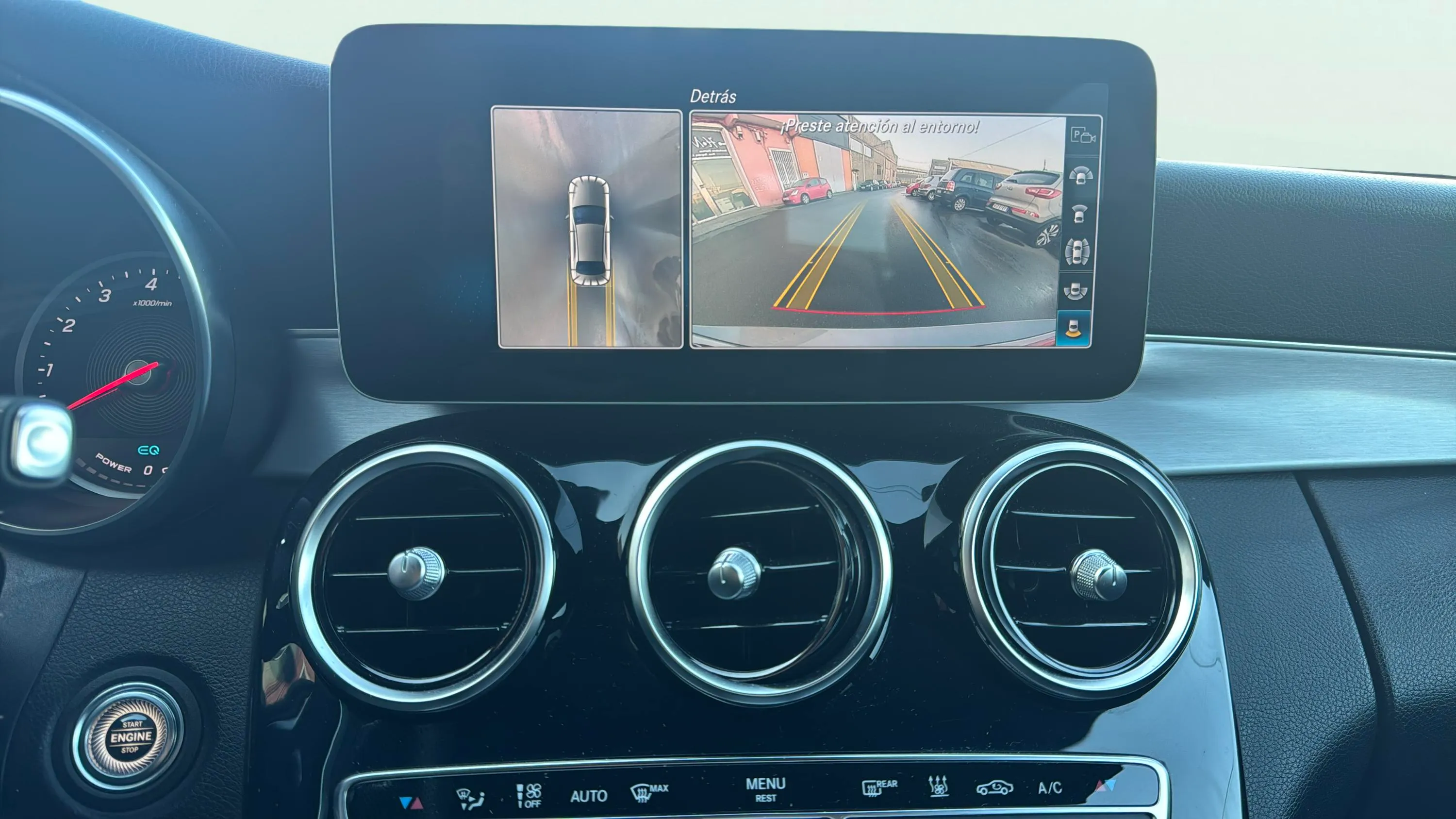 Mercedes-Benz Clase C C 300 e - foto 12
