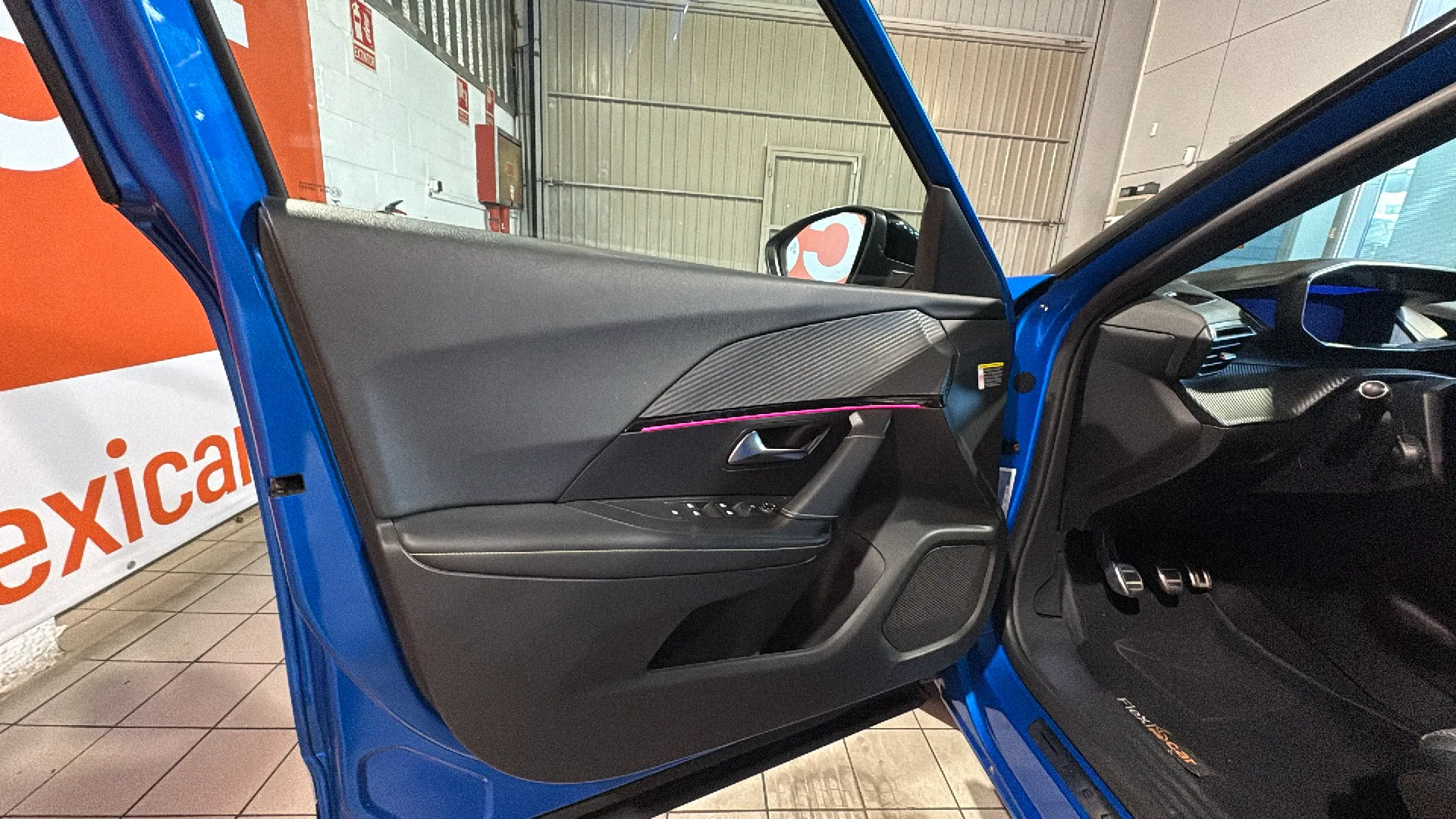 Peugeot 2008 GT PureTech 130 BVM6 - foto 23