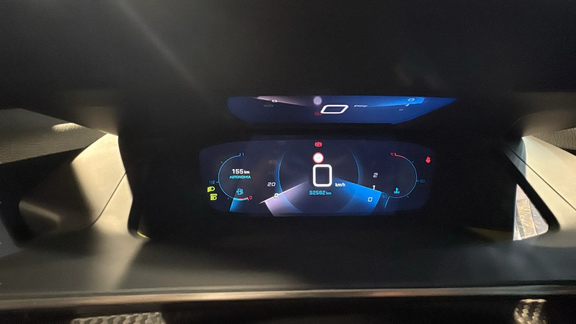 Peugeot 2008 GT PureTech 130 BVM6 - foto 14