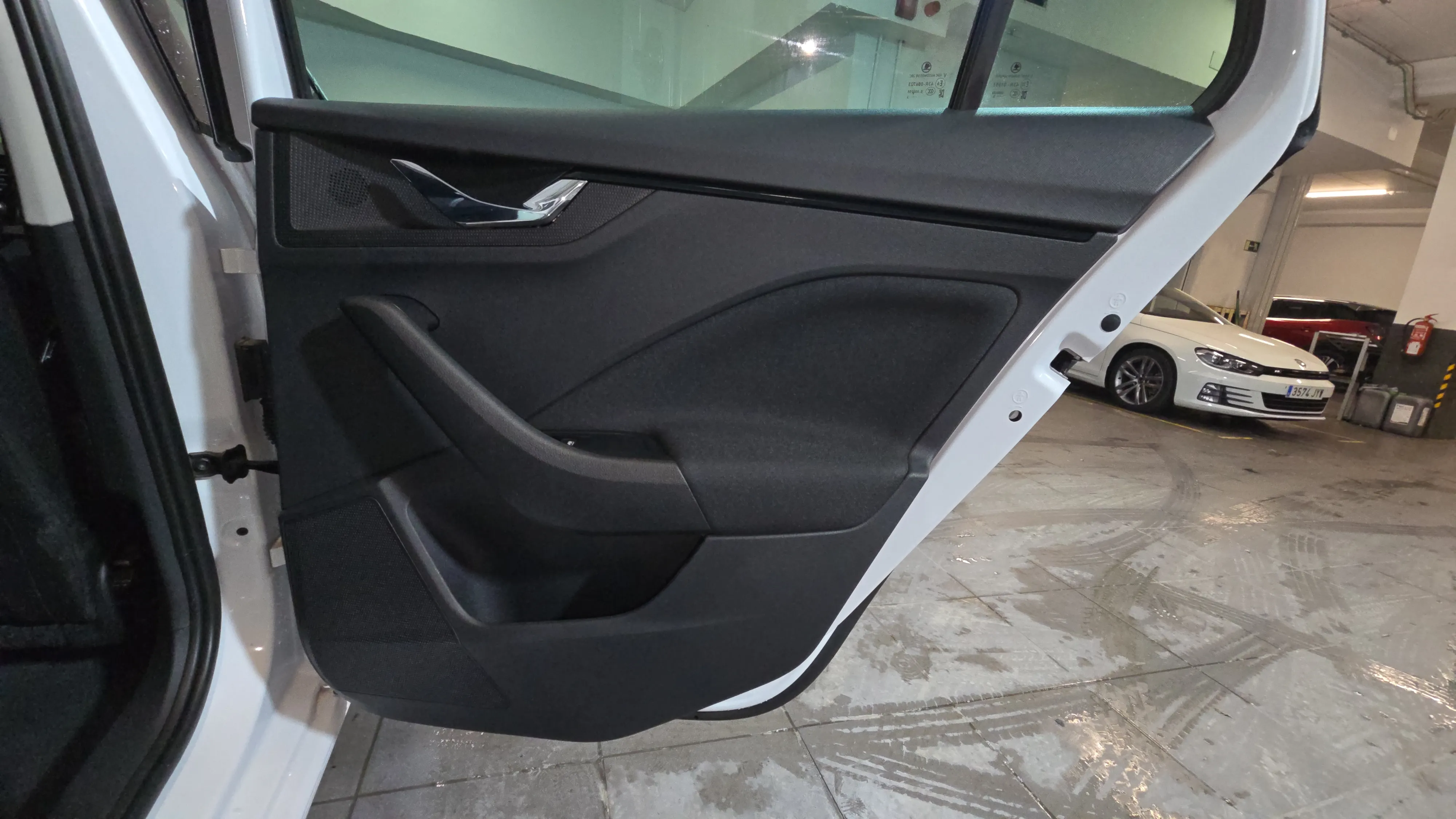 Škoda Scala 1.0 TSI Ambition - foto 19