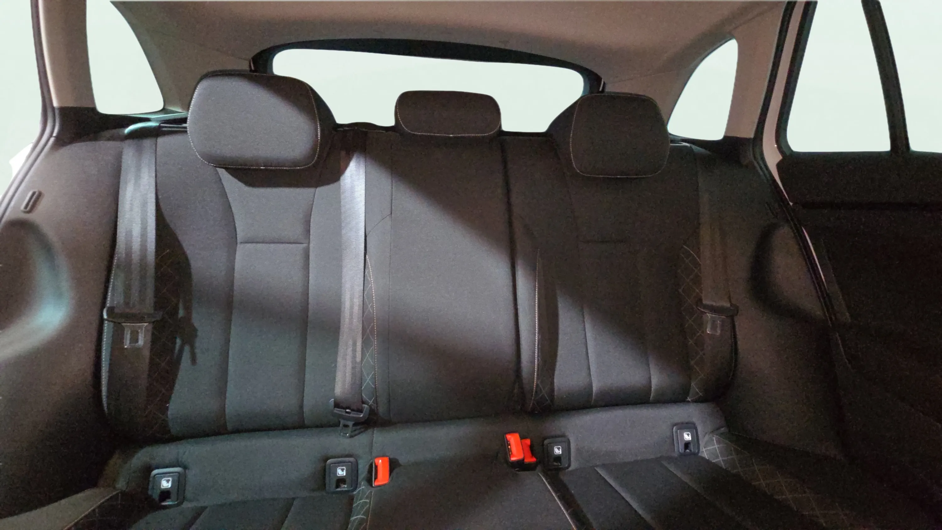 Škoda Scala 1.0 TSI Ambition - foto 21