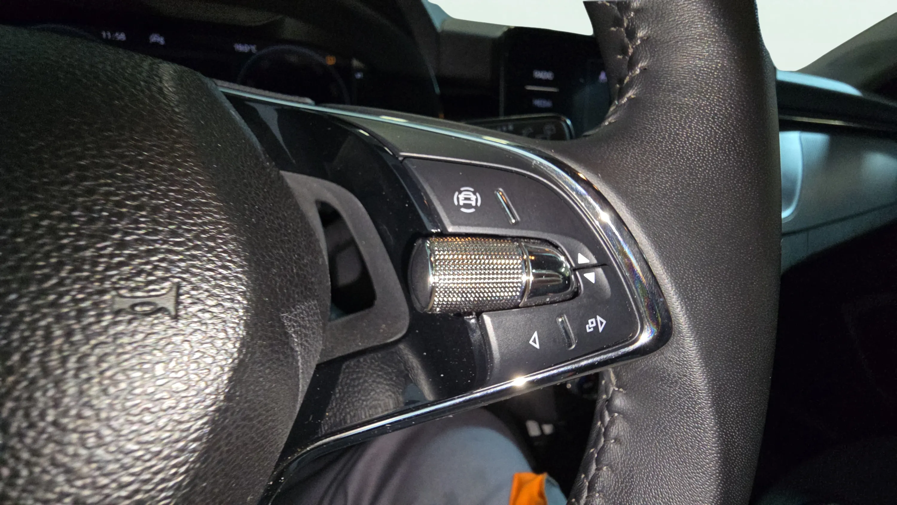 Škoda Scala 1.0 TSI Ambition - foto 16