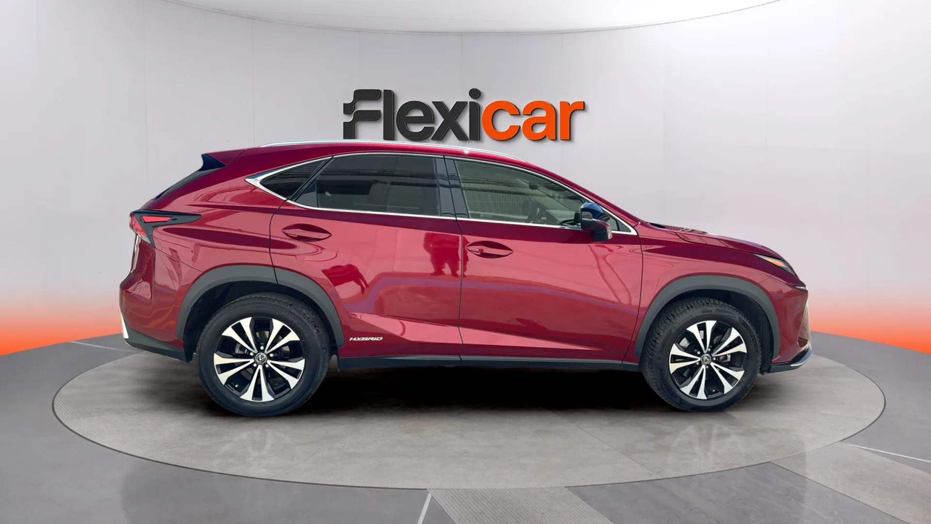 Lexus NX 2.5 300h Premium 2WD - foto 2