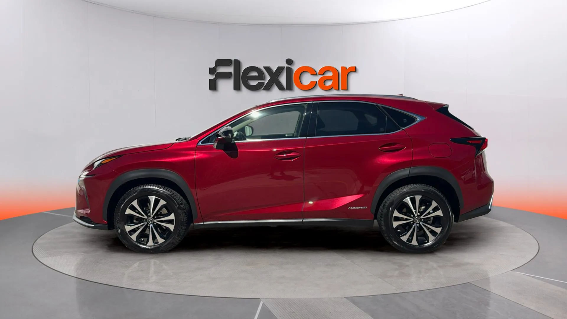 Lexus NX 2.5 300h Premium 2WD - foto 6