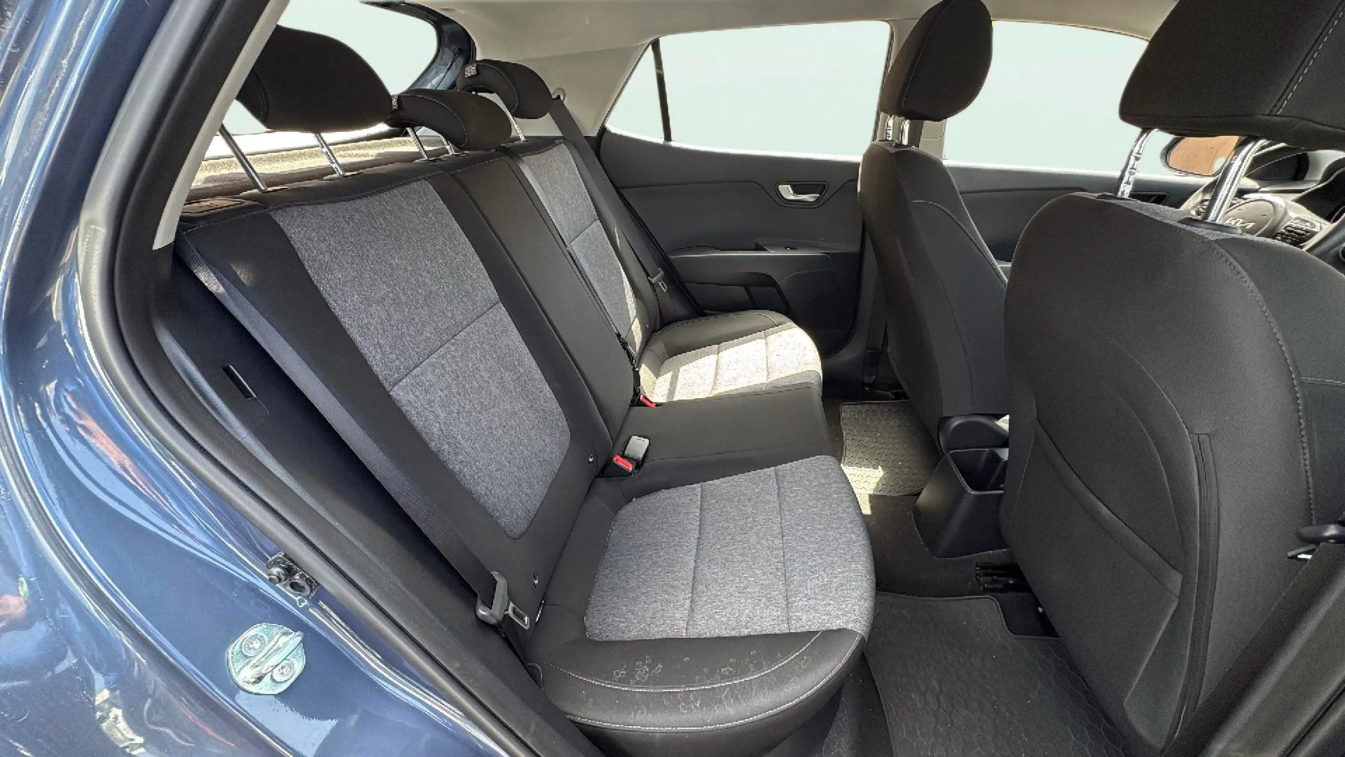 Kia Stonic 1.0 T-GDi Drive - foto 17