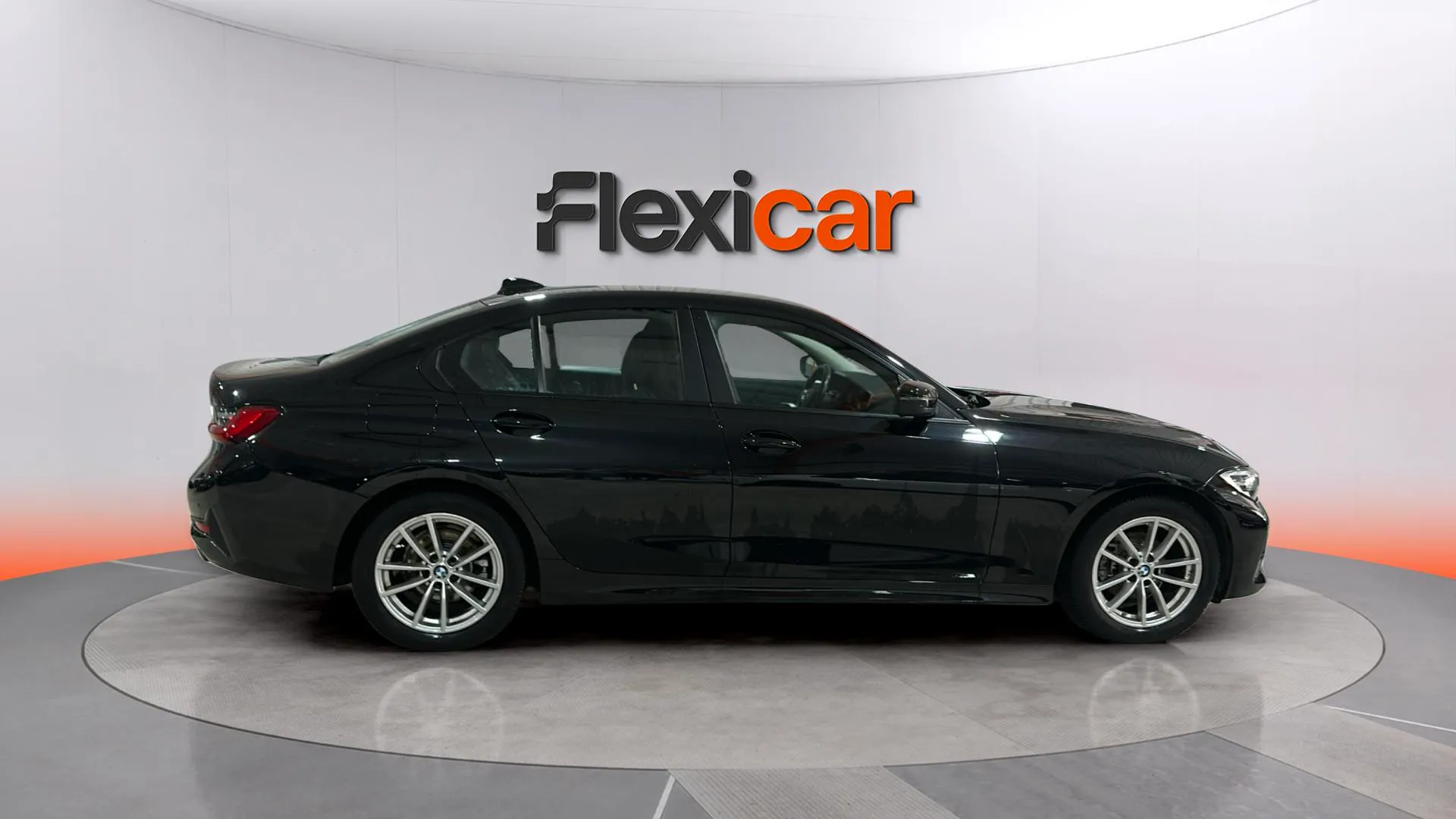 BMW Serie 3 318d - foto 8