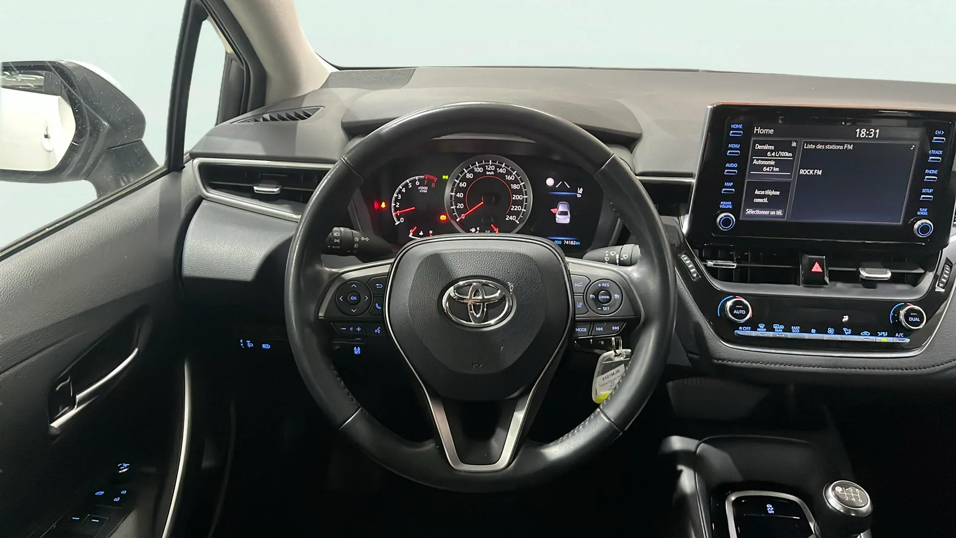 Toyota Corolla 1.5 125H Active Tech E-CVT - foto 17
