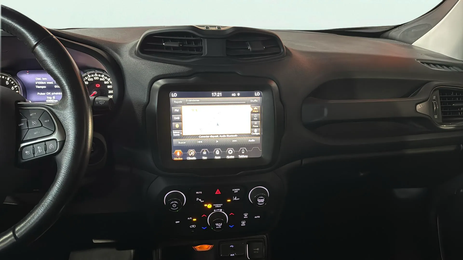 Jeep Renegade Limited 1.3G DDCT6 4x2 DCT - foto 10
