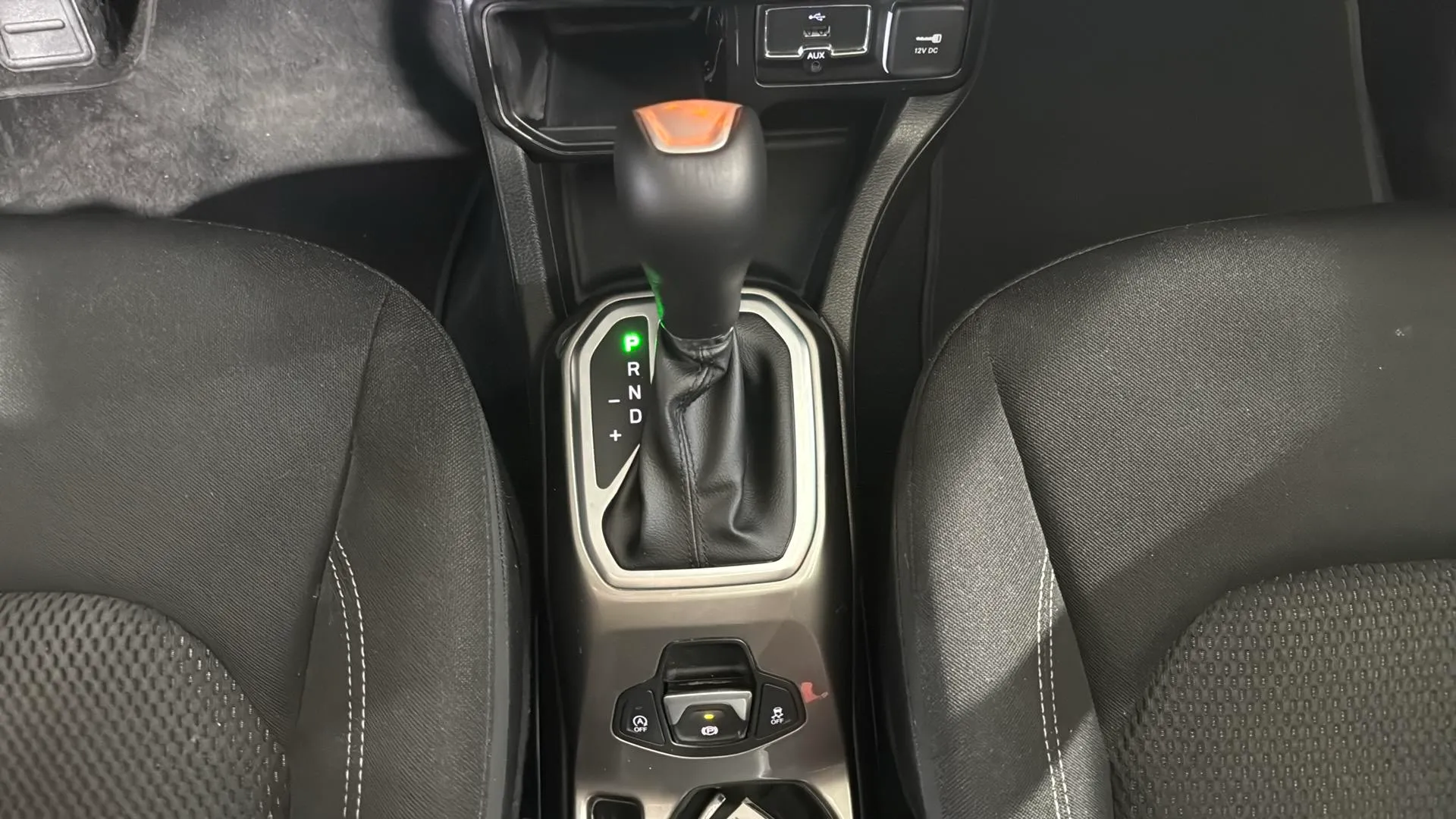Jeep Renegade Limited 1.3G DDCT6 4x2 DCT - foto 27