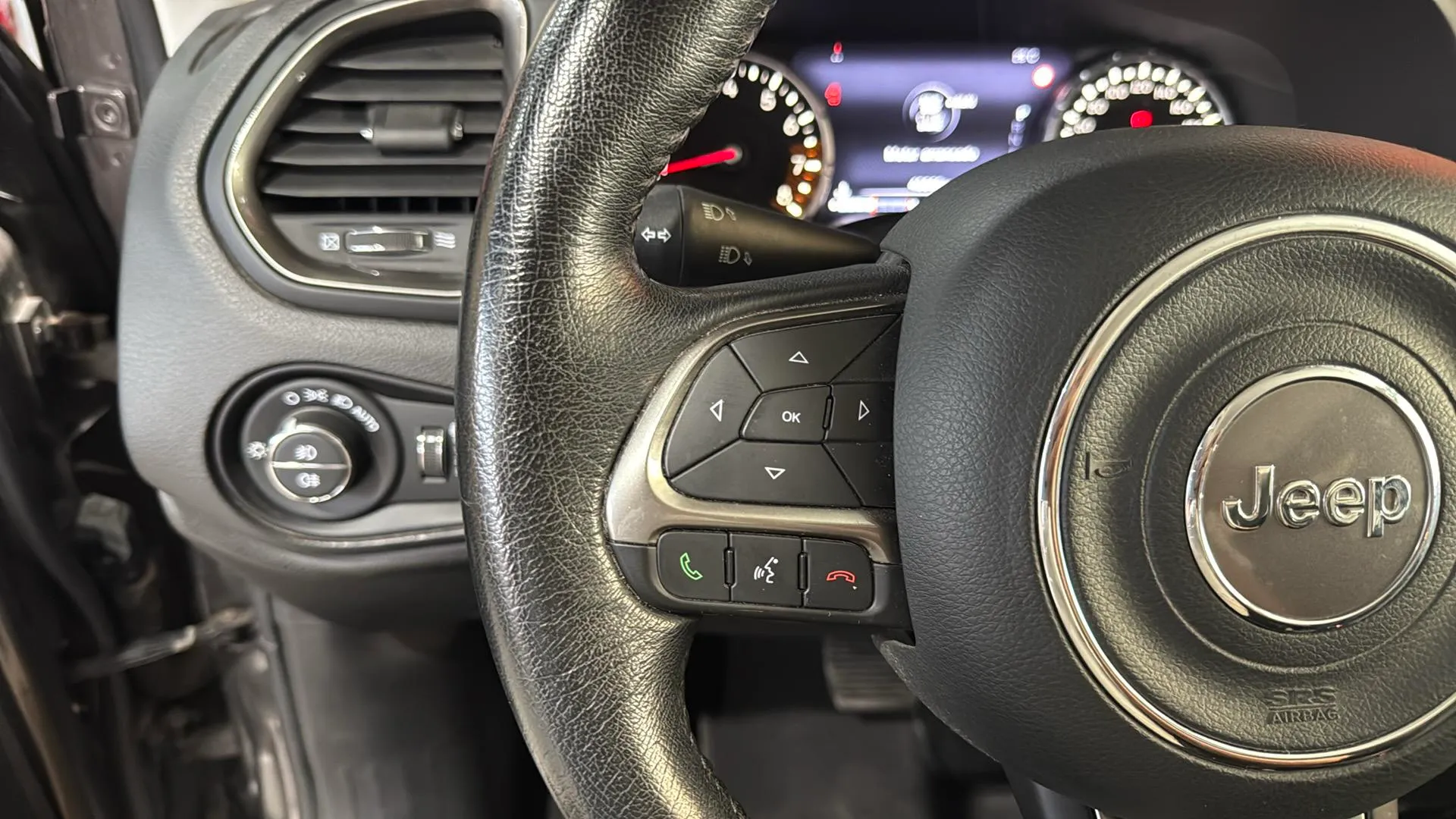 Jeep Renegade Limited 1.3G DDCT6 4x2 DCT - foto 12