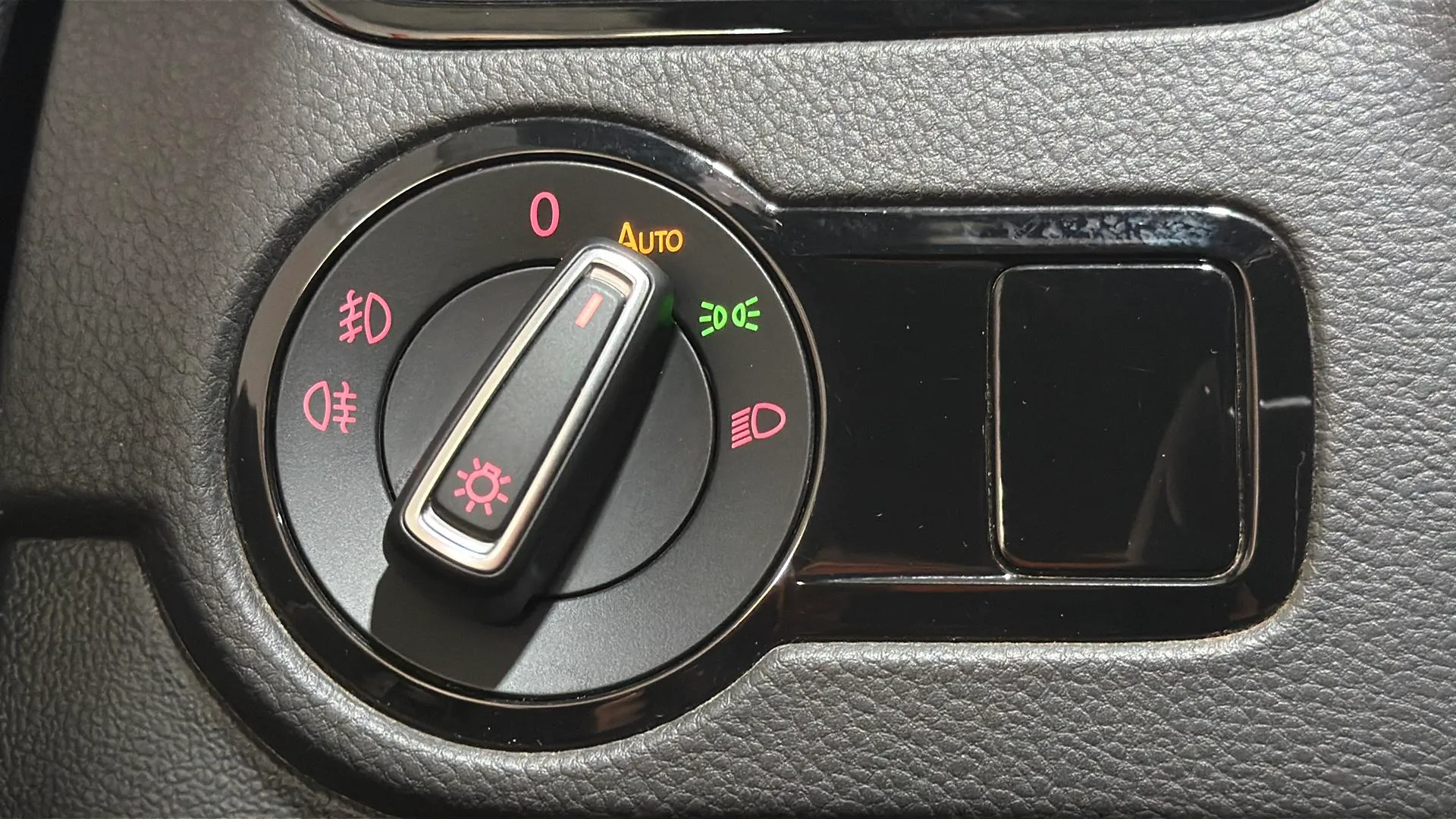 Volkswagen Polo GTI 1.8 TSI - foto 19