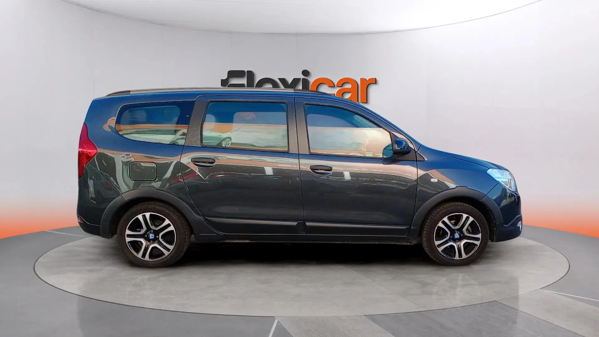 Dacia Lodgy Comfort Blue dCi 5Pl 18 - foto 2