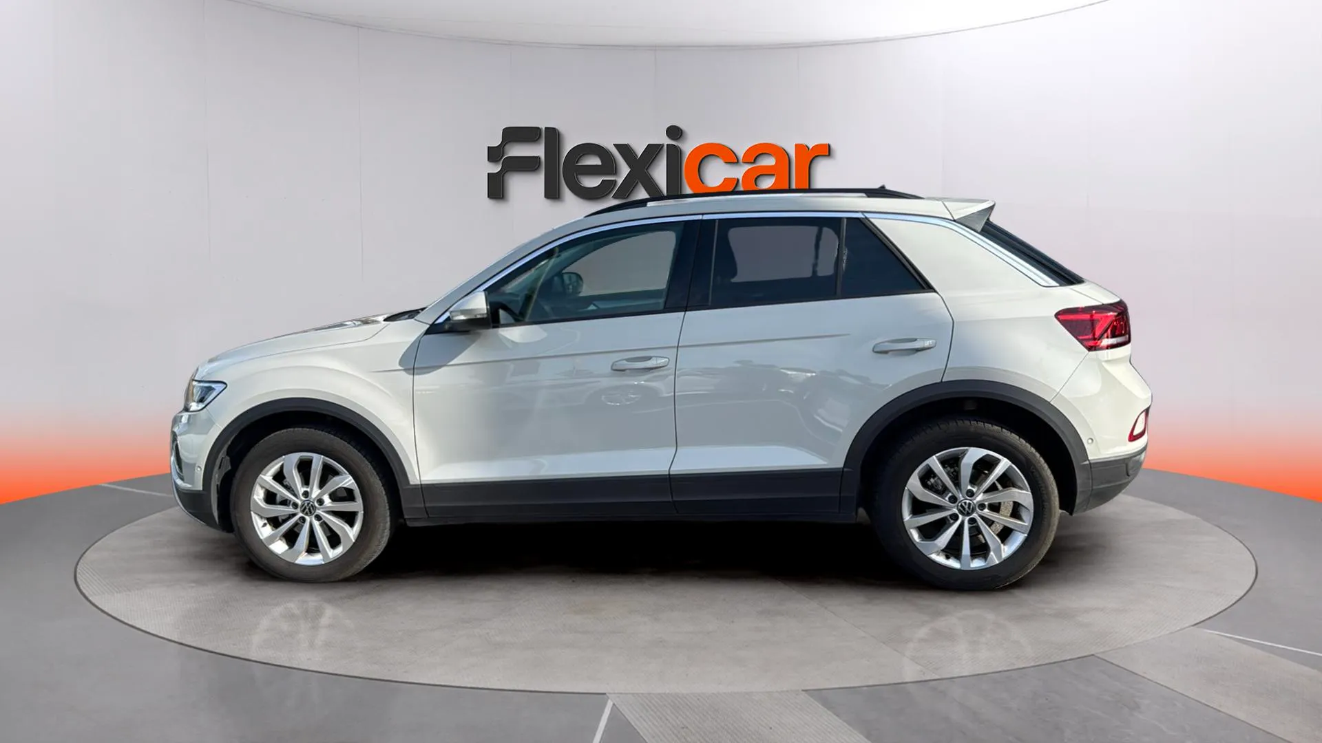 Volkswagen T-Roc "Más" 1.5 TSI - foto 4