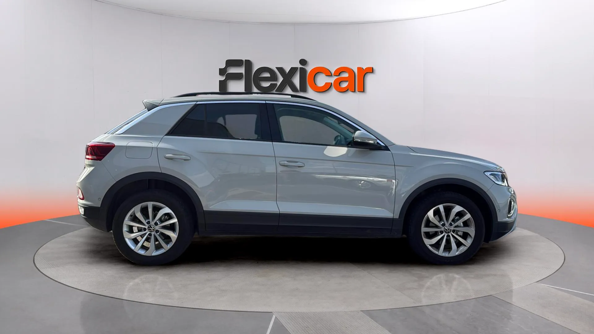 Volkswagen T-Roc "Más" 1.5 TSI - foto 8
