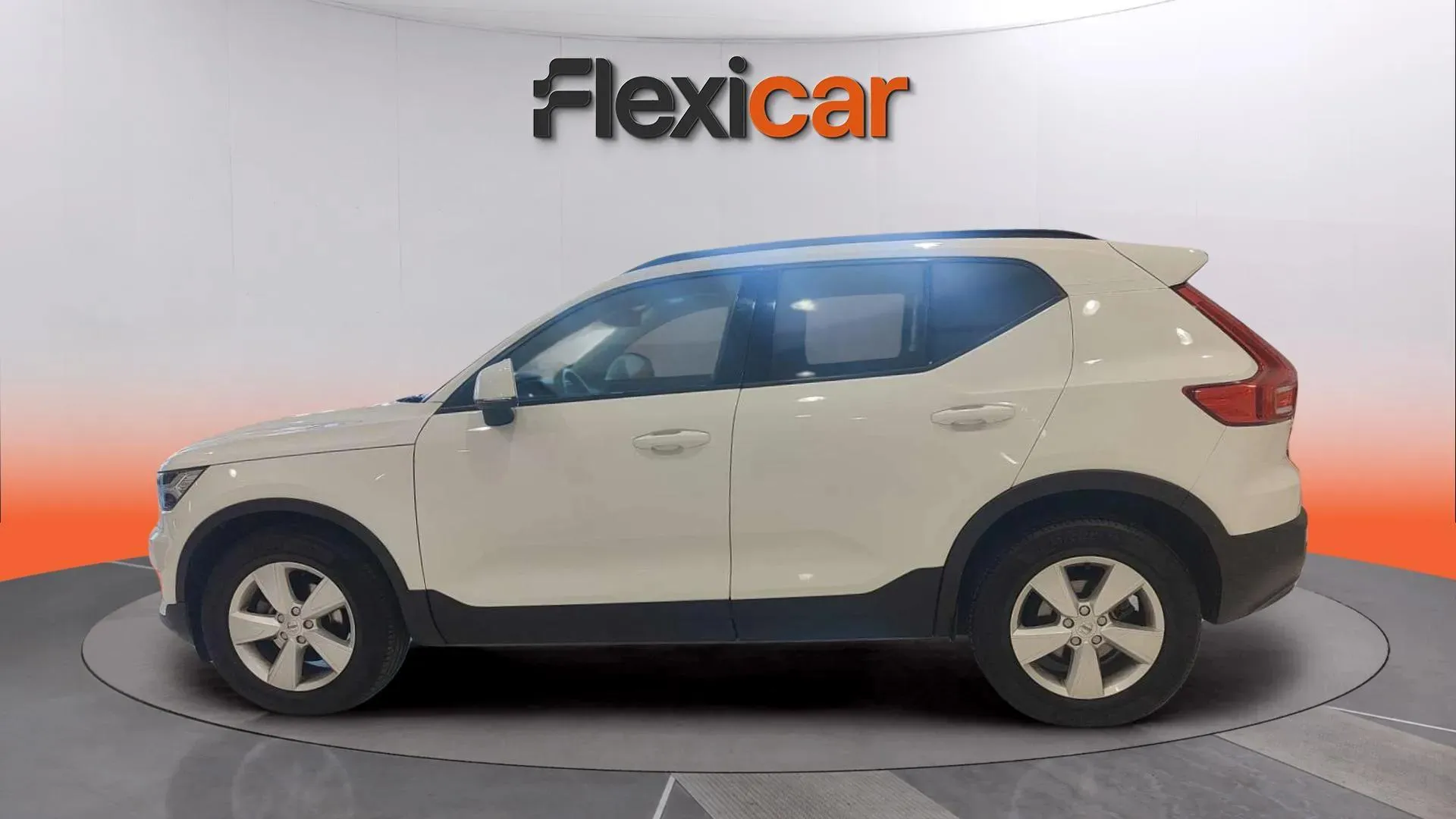 Volvo XC40 2.0 D3 - foto 3