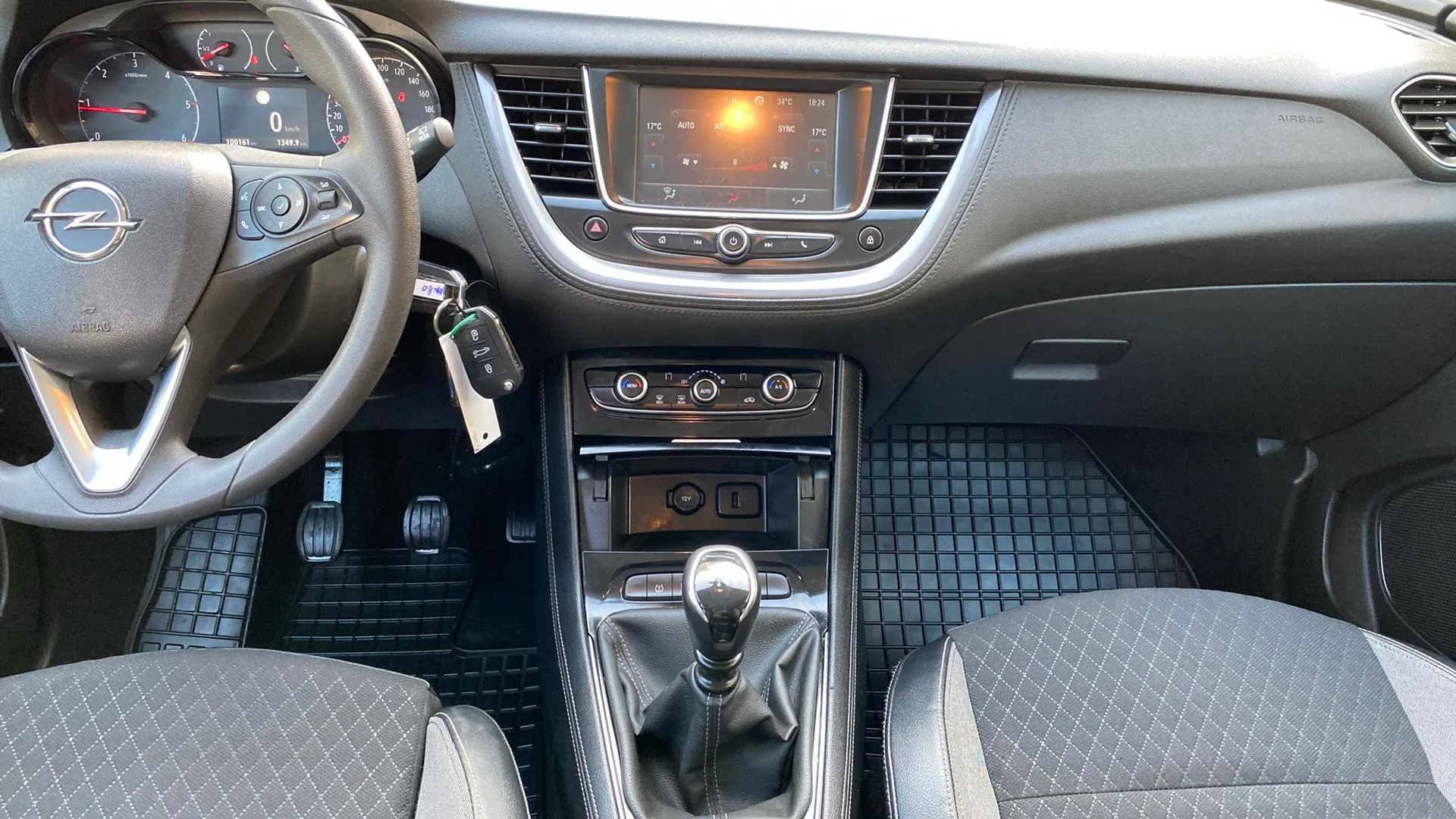 Opel Grandland 1.5 CDTi Business - foto 24