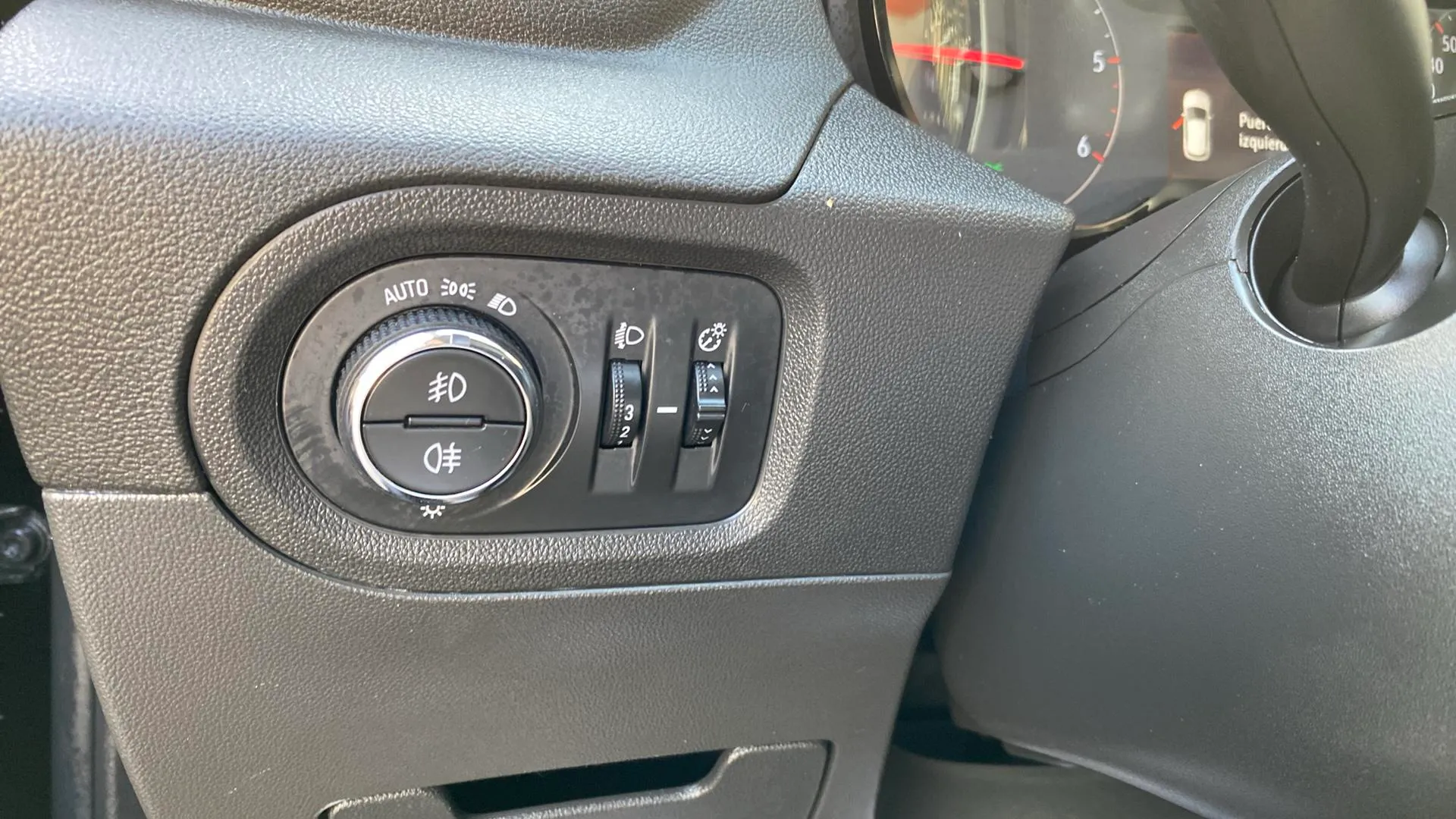 Opel Grandland 1.5 CDTi Business - foto 14
