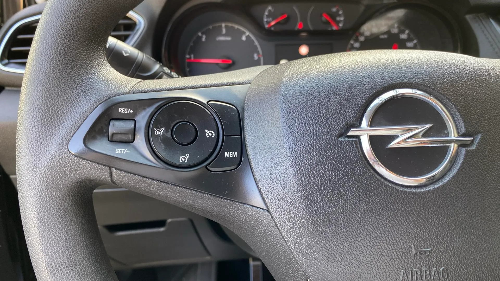 Opel Grandland 1.5 CDTi Business - foto 15