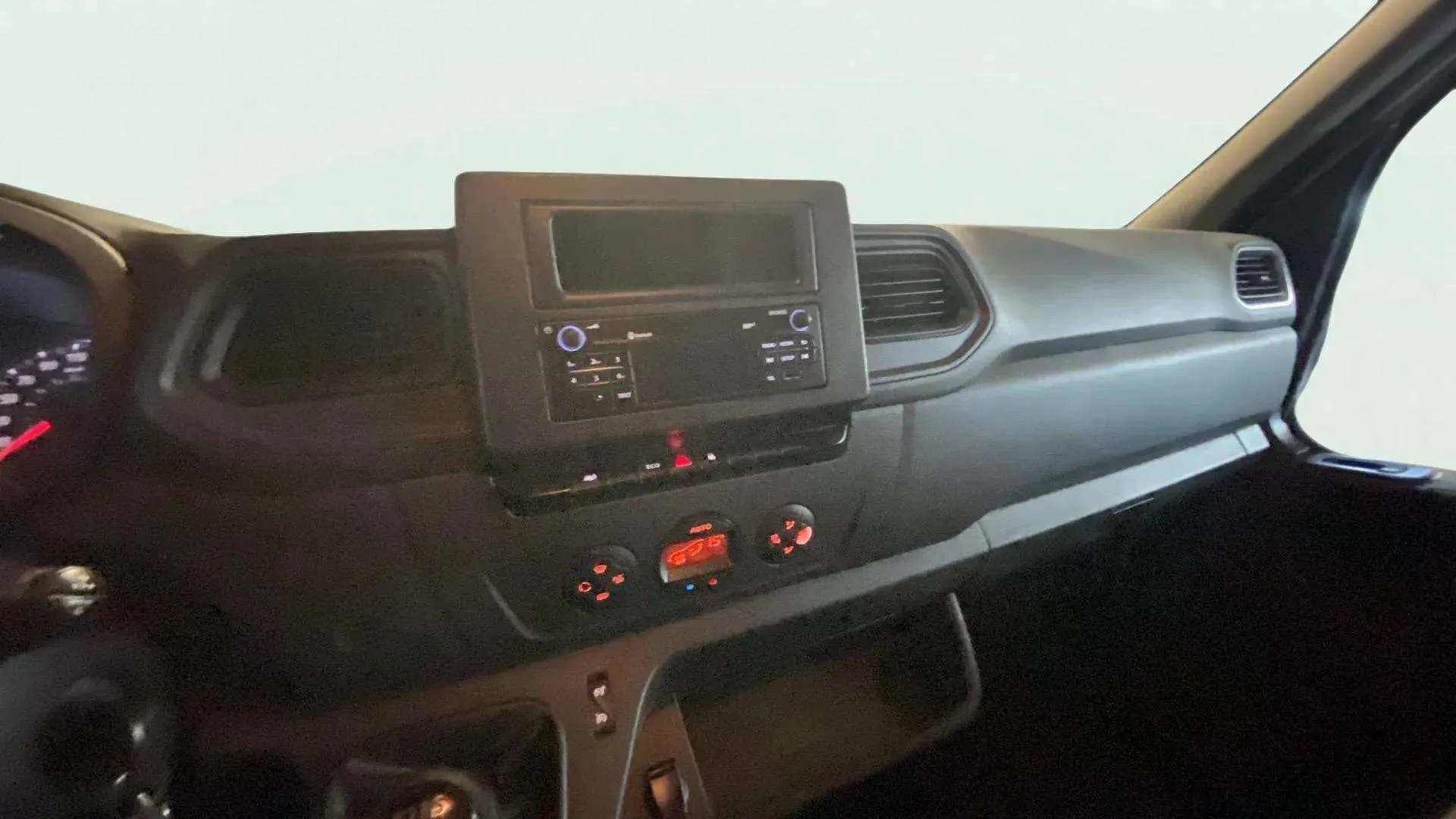 Renault Master Furgón T L1H1 3300 Bl dCi - foto 18
